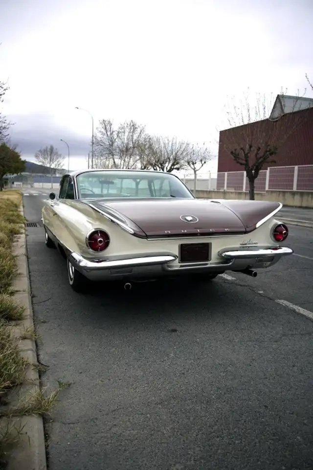 Buick Le Sabre V8 Coupé Hardtop, foto 3