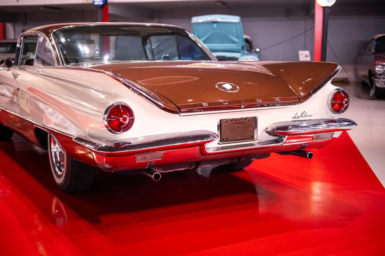 Buick Le Sabre V8 Coupé Hardtop, foto 6
