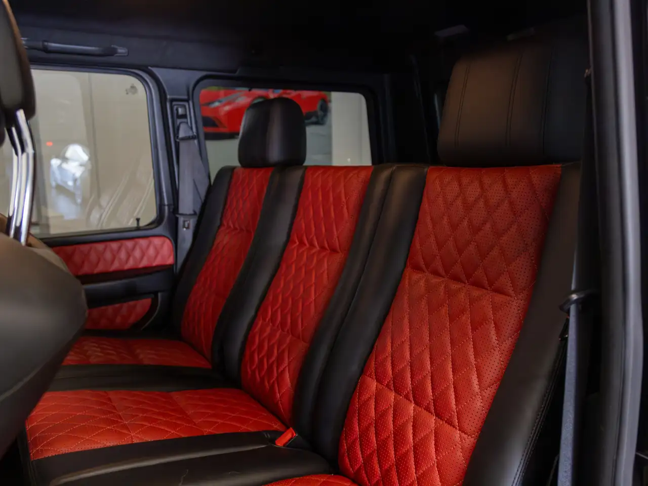 Mercedes-Benz G-Class снимка Mercedes-Benz G-Class