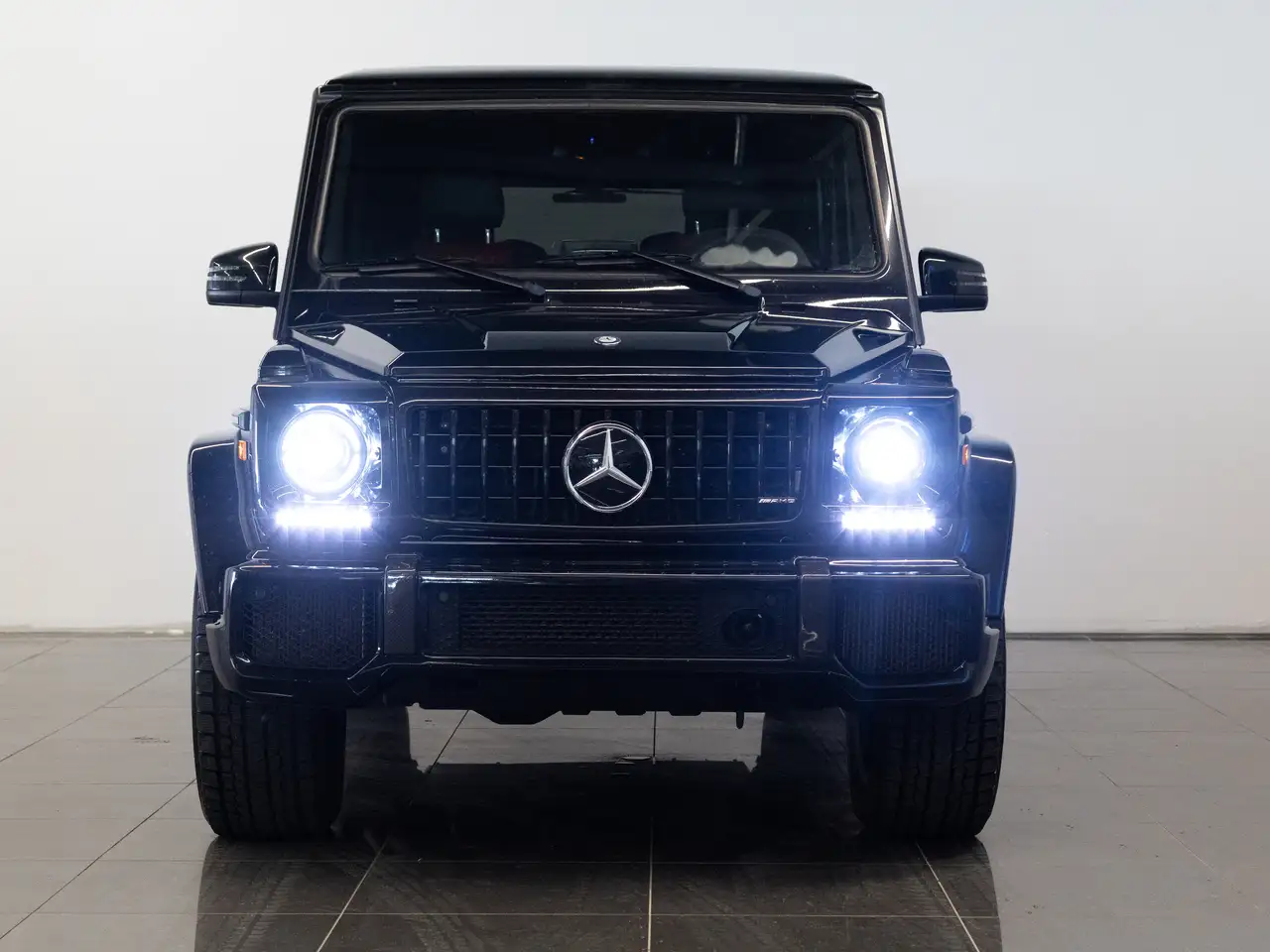 Mercedes-Benz G-Class снимка Mercedes-Benz G-Class
