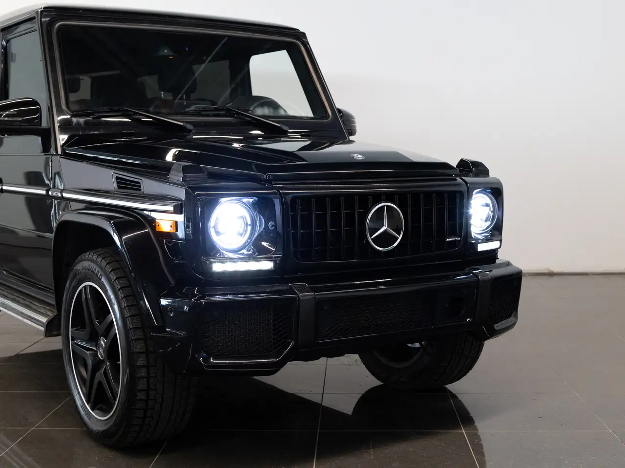 Mercedes-Benz G-Class снимка Mercedes-Benz G-Class