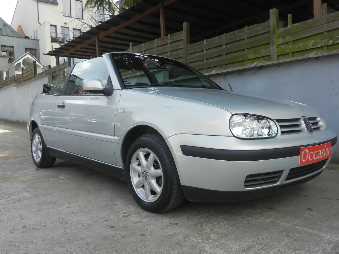 Volkswagen Golf Cabriolet 1.6i Highline Automatique Argintiu - 1
