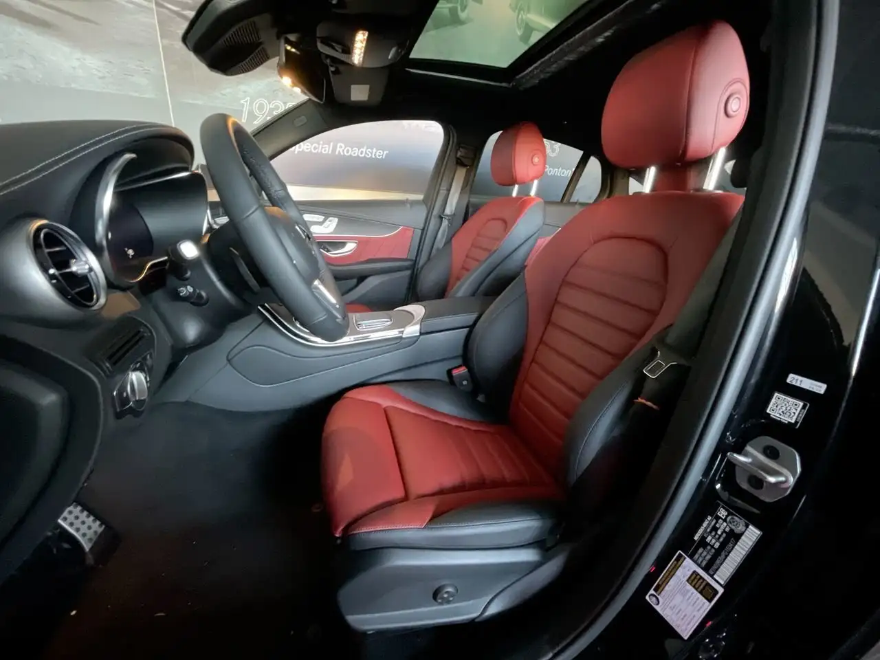 Mercedes-Benz GLC снимка Mercedes-Benz GLC