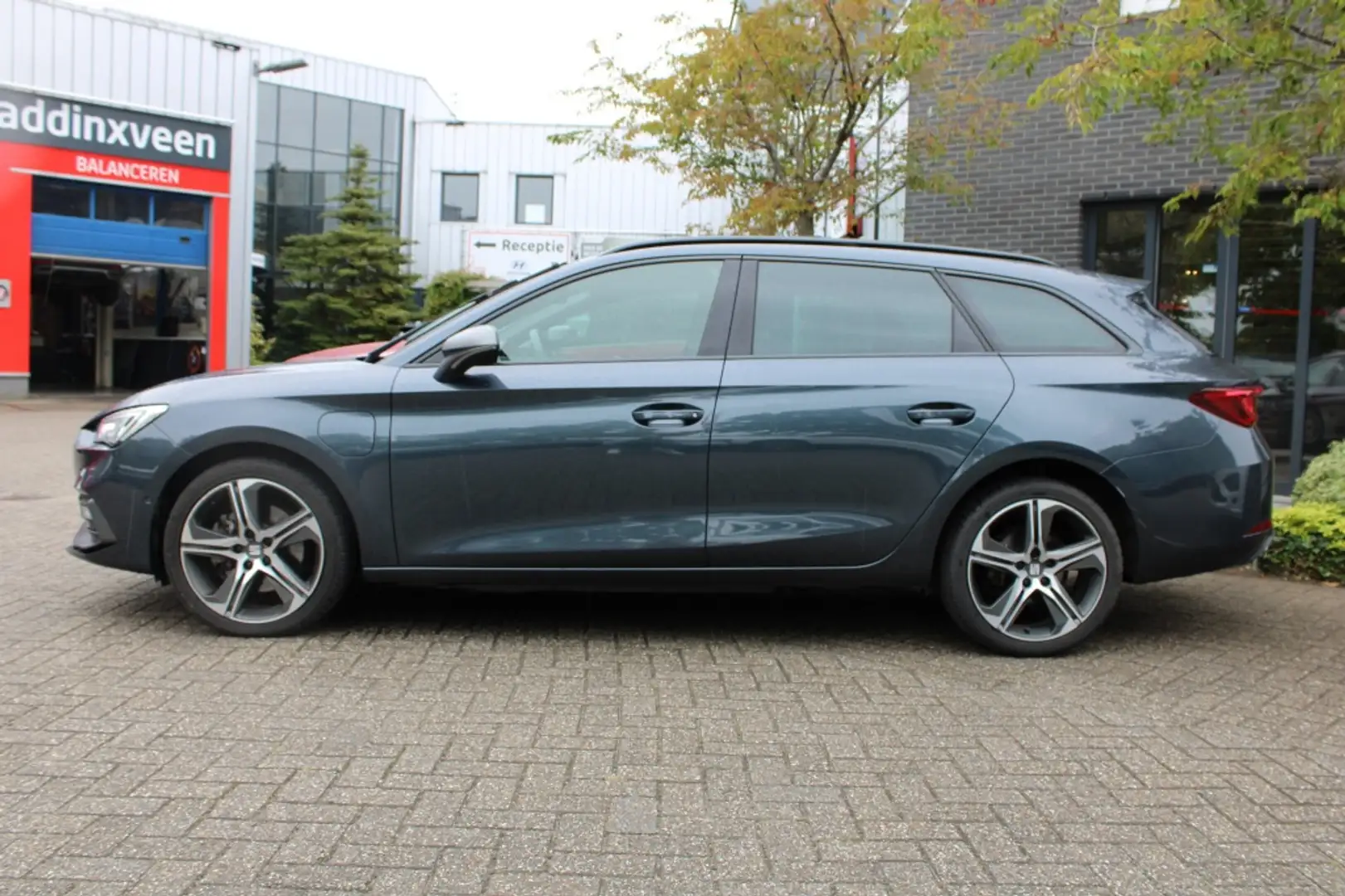 SEAT Leon e-Hybrid Sportstourer 1.4 TSI eHybrid PHEV FR Pano/Virtual/ Gris - 2