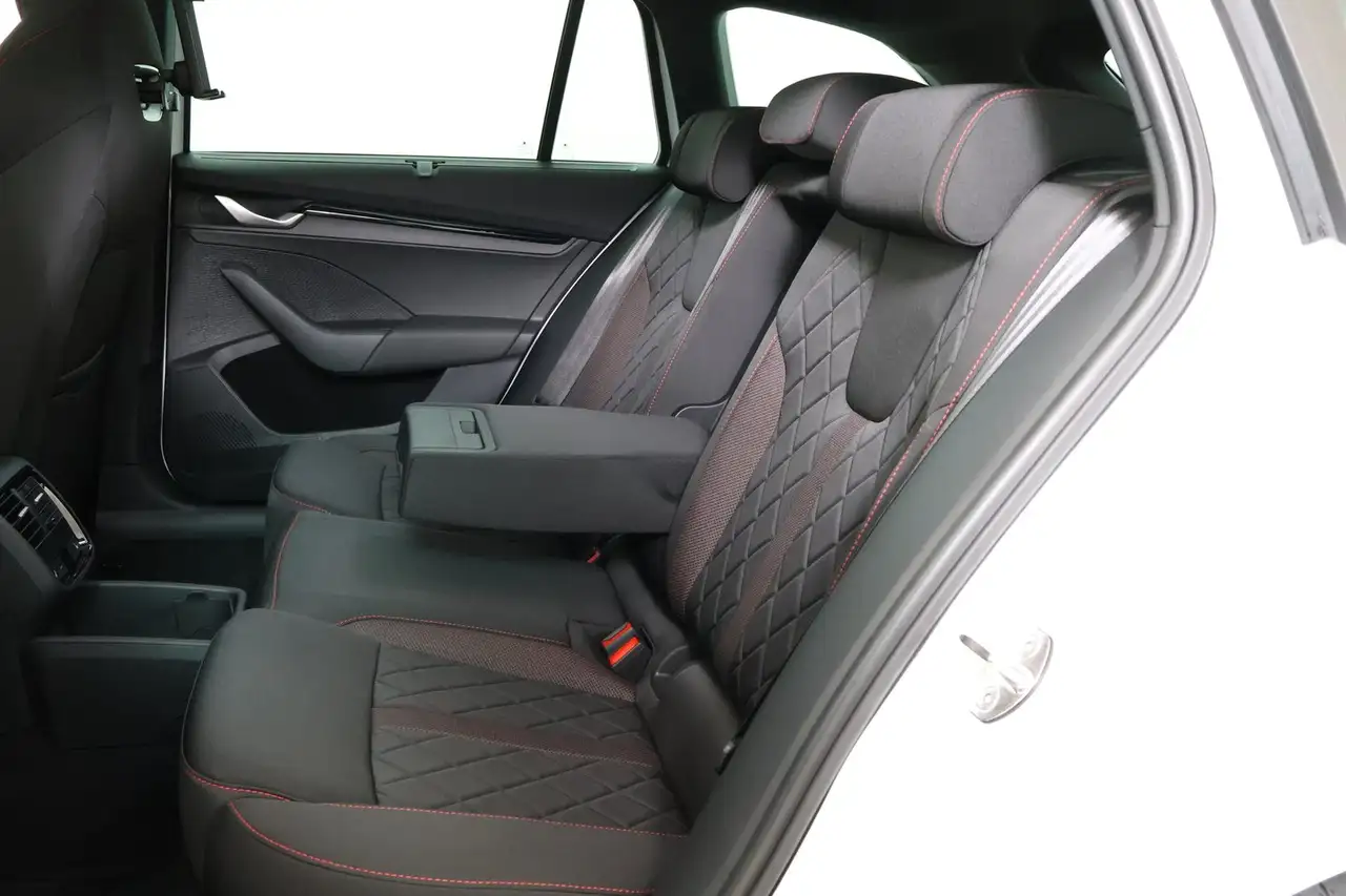 Skoda Octavia 2026 — фото 13