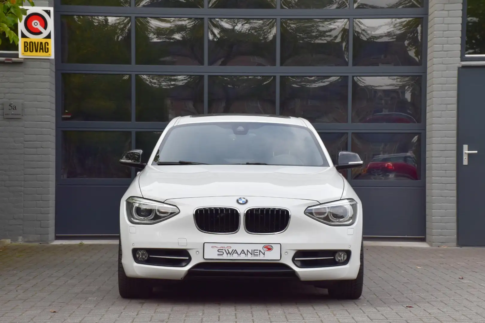 BMW 120 1-serie 120d Business+ | Schuifdak | Leer Wit - 2