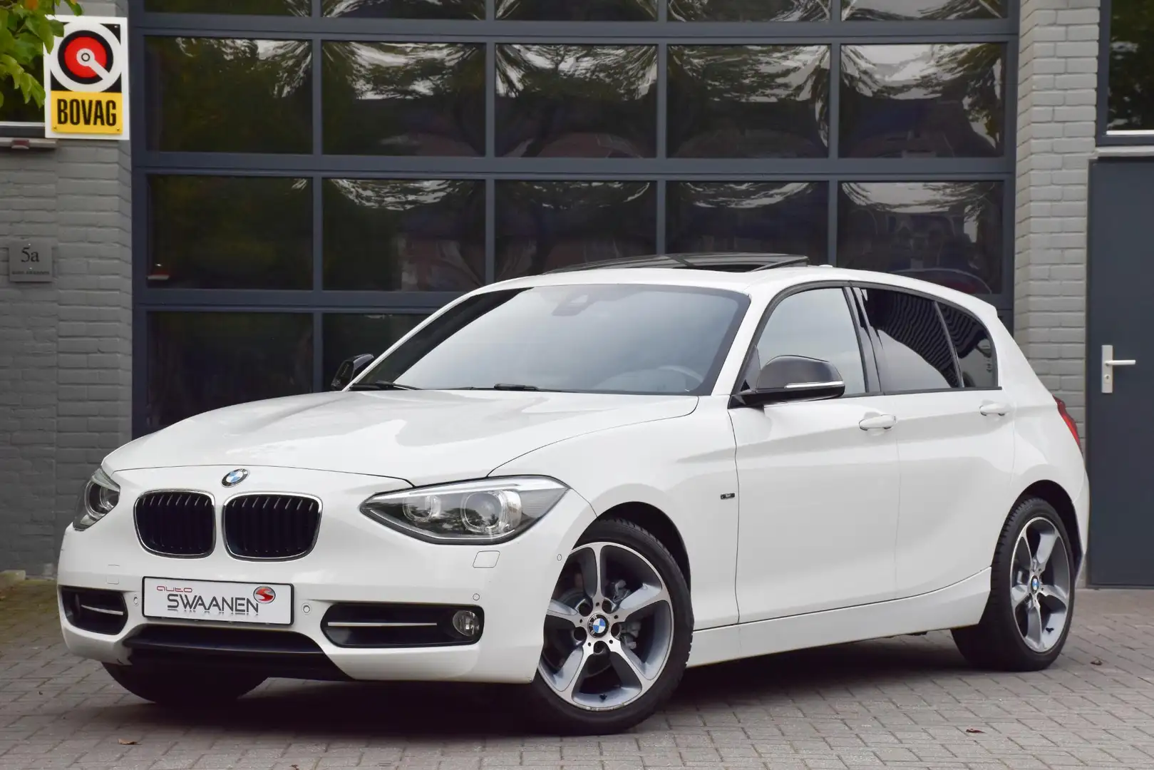 BMW 120 1-serie 120d Business+ | Schuifdak | Leer Wit - 1