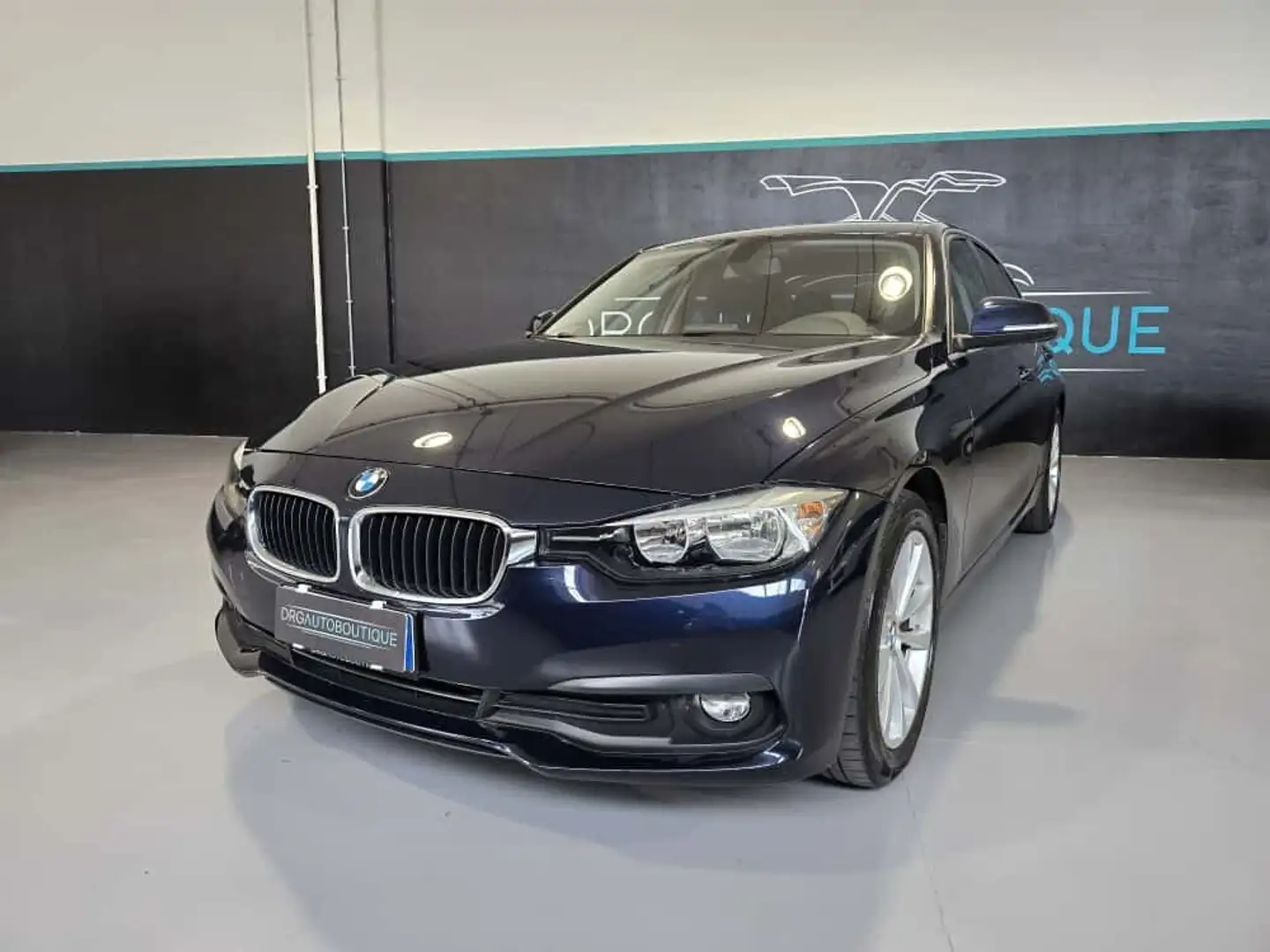 BMW 318 318d Business Advantage aut. Blauw - 2