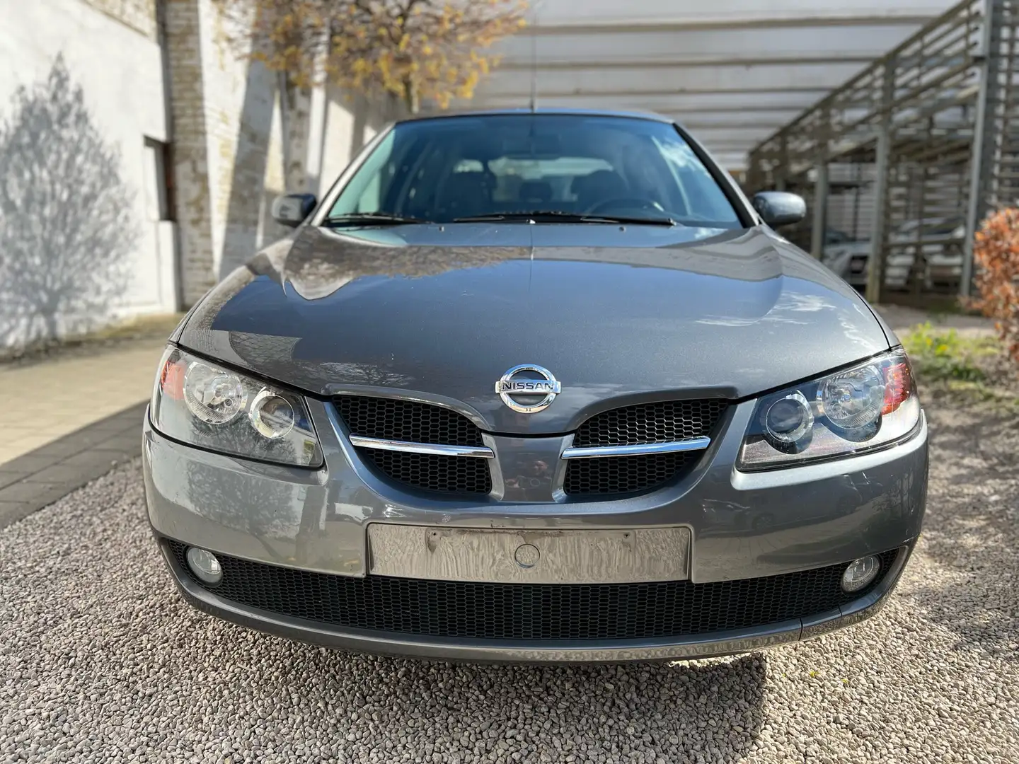 Nissan Almera 1.8i 16v Acenta A/C Šedá - 2