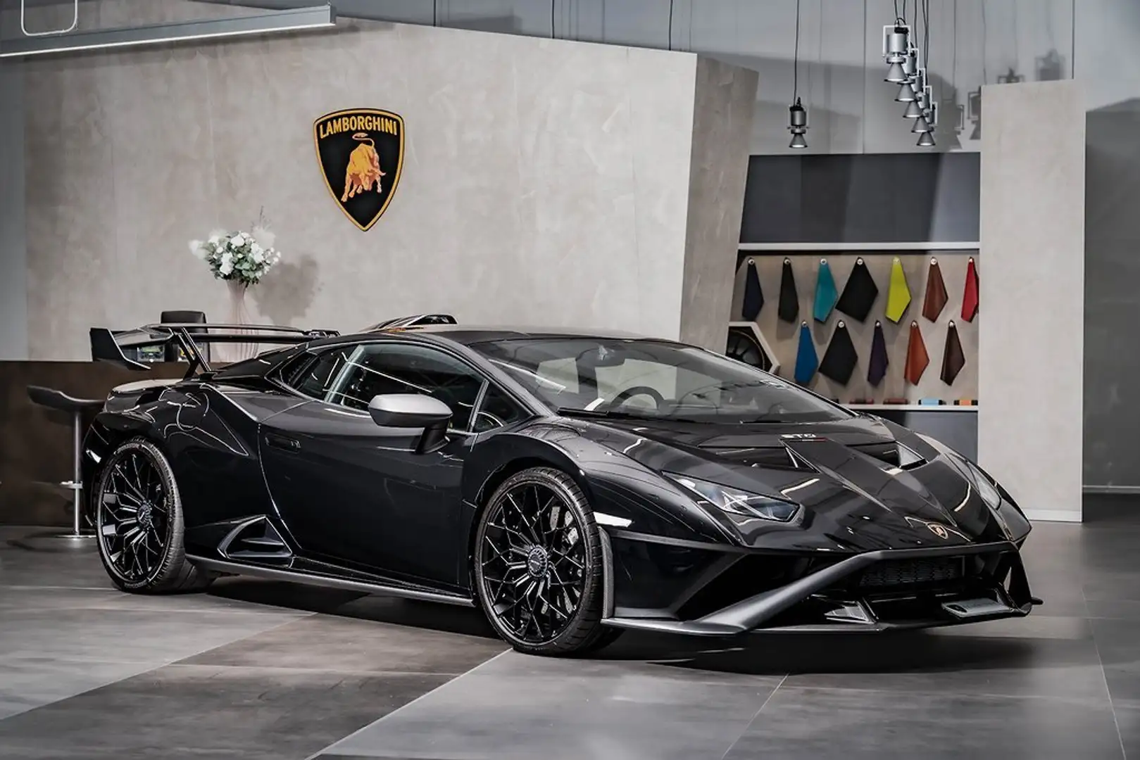 Lamborghini Huracán STO 5.2 V10 LP640-2 640 ch Noir - 1