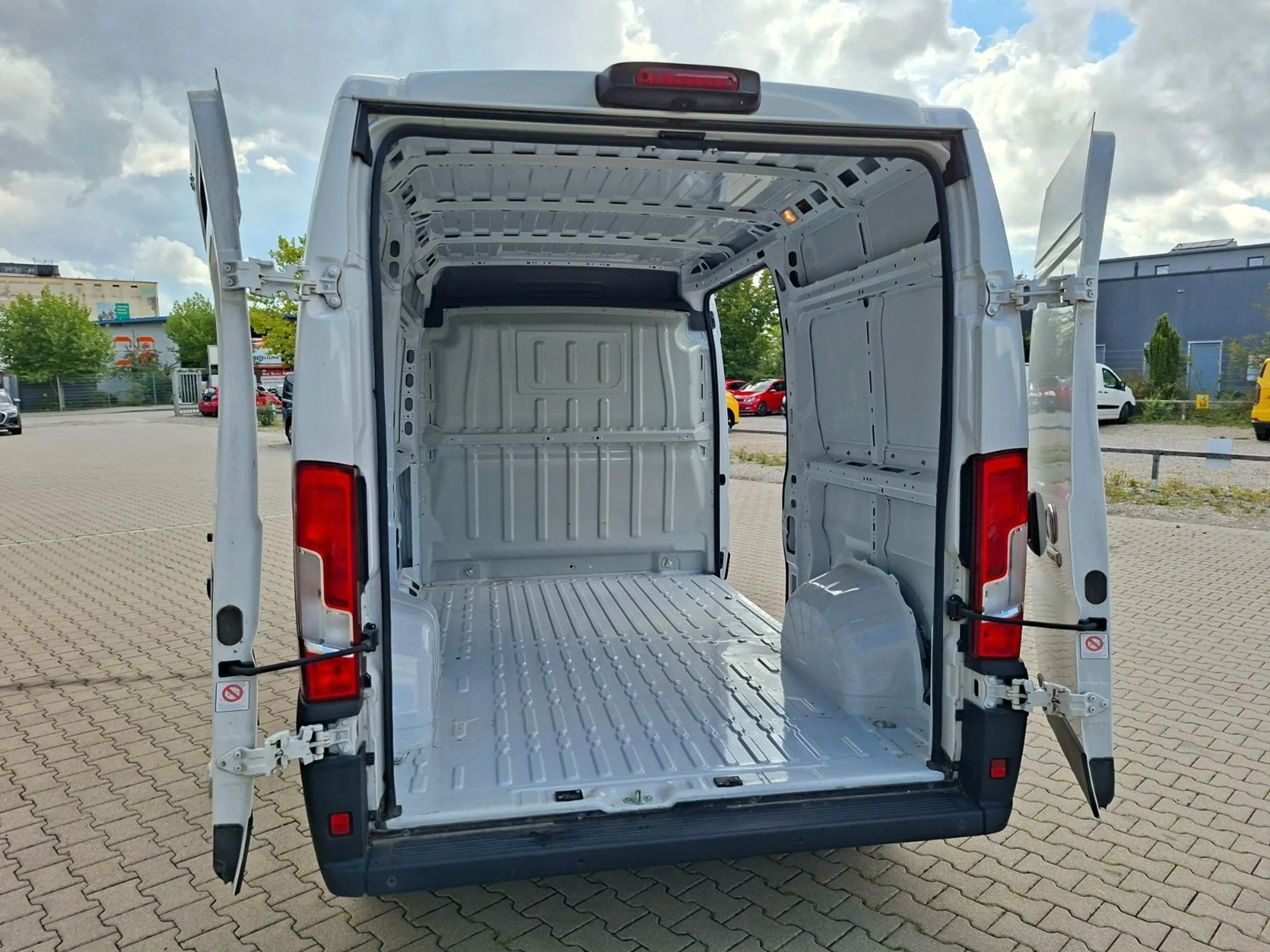 Fiat Ducato 35 L2H2 140 , Top-Zustand ! — photo 7