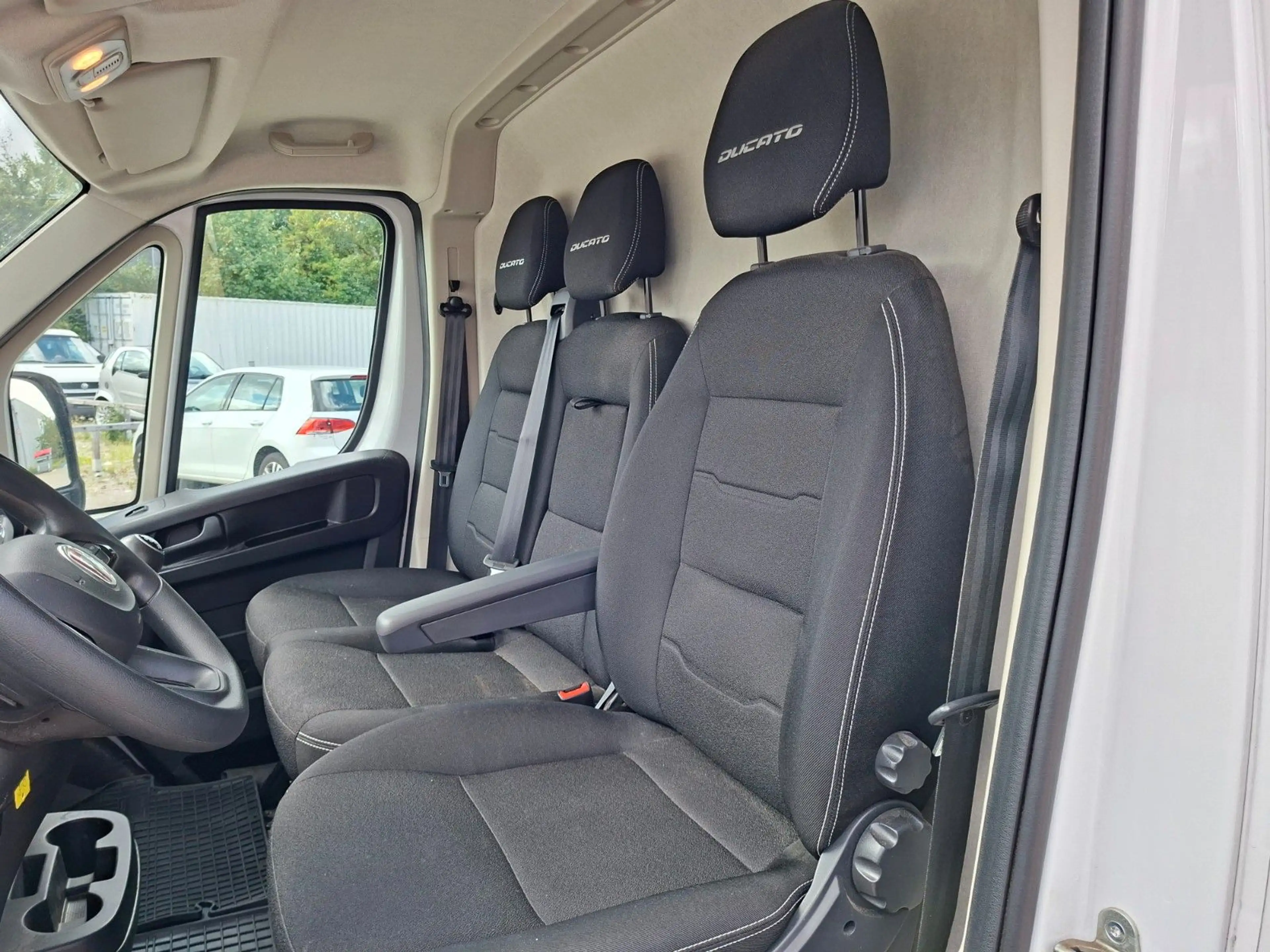 Fiat Ducato 35 L2H2 140 , Top-Zustand ! — photo 13