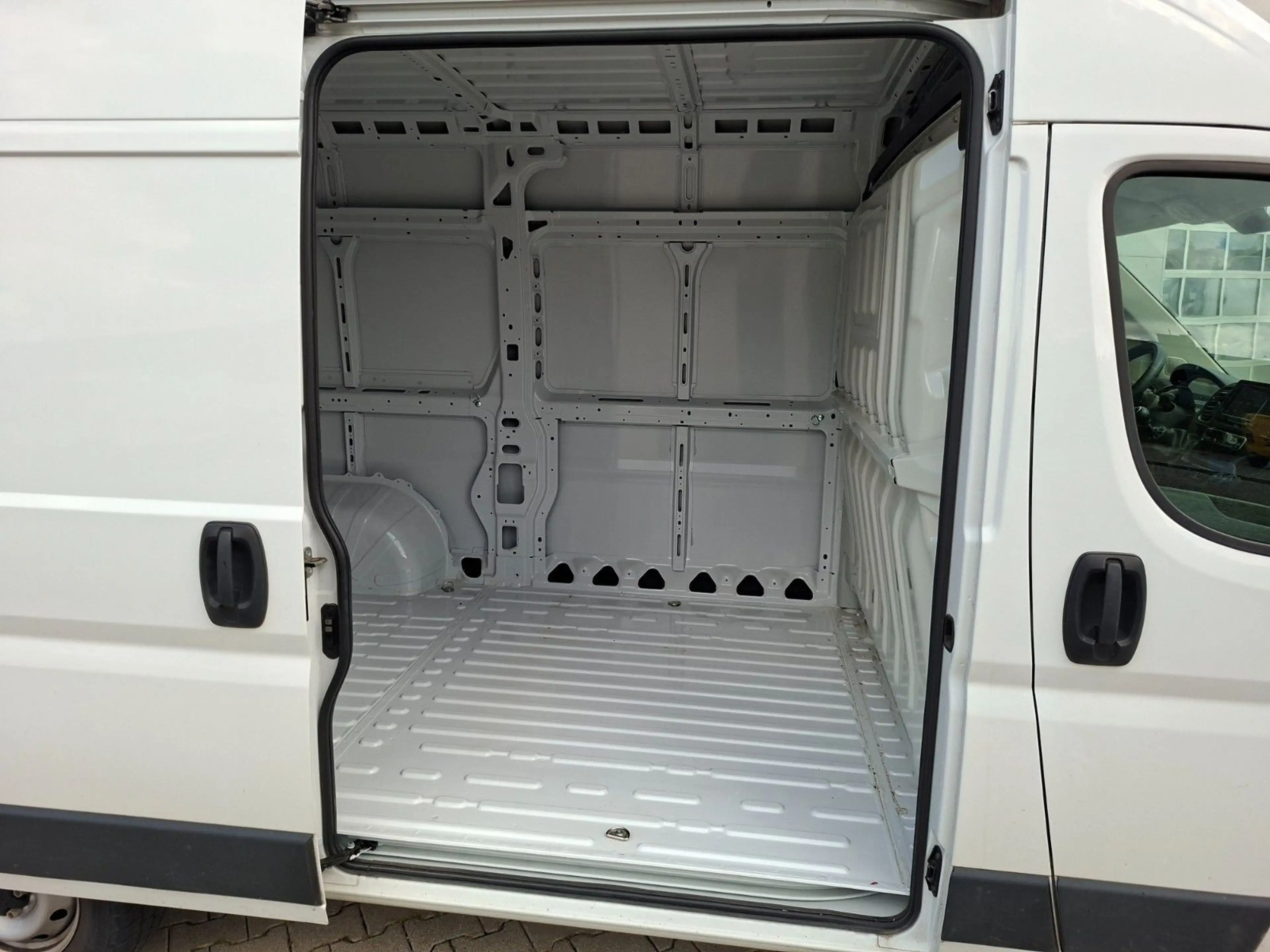 Fiat Ducato 35 L2H2 140 , Top-Zustand ! — photo 10