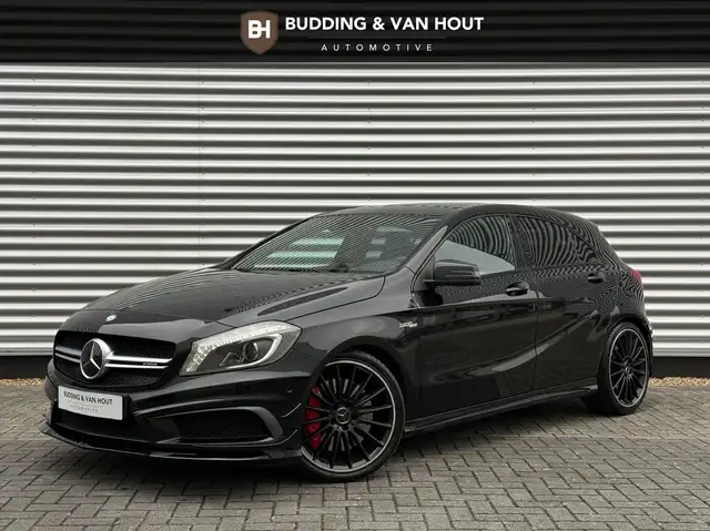 Mercedes-Benz A 45 AMG 4MATIC Milltek Pano Schaal Harman Kardon Memory