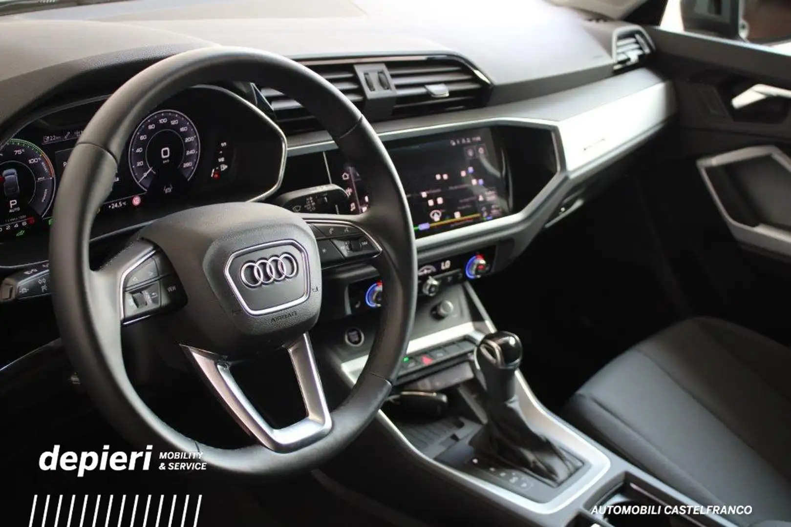 Audi Q3 Q3 Sportback 45 TFSI e S tronic Hybrid PHEV Grijs - 2