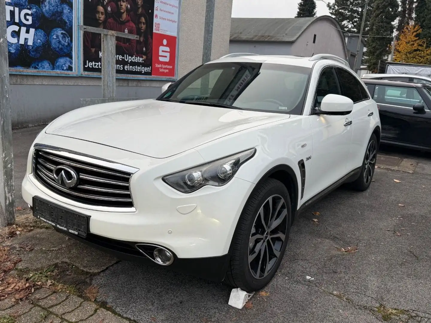 Infiniti QX70 3.0 d S Premium Weiß - 1