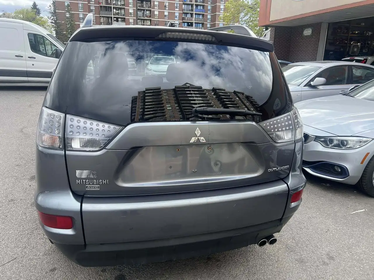 Mitsubishi Outlander снимка Mitsubishi Outlander