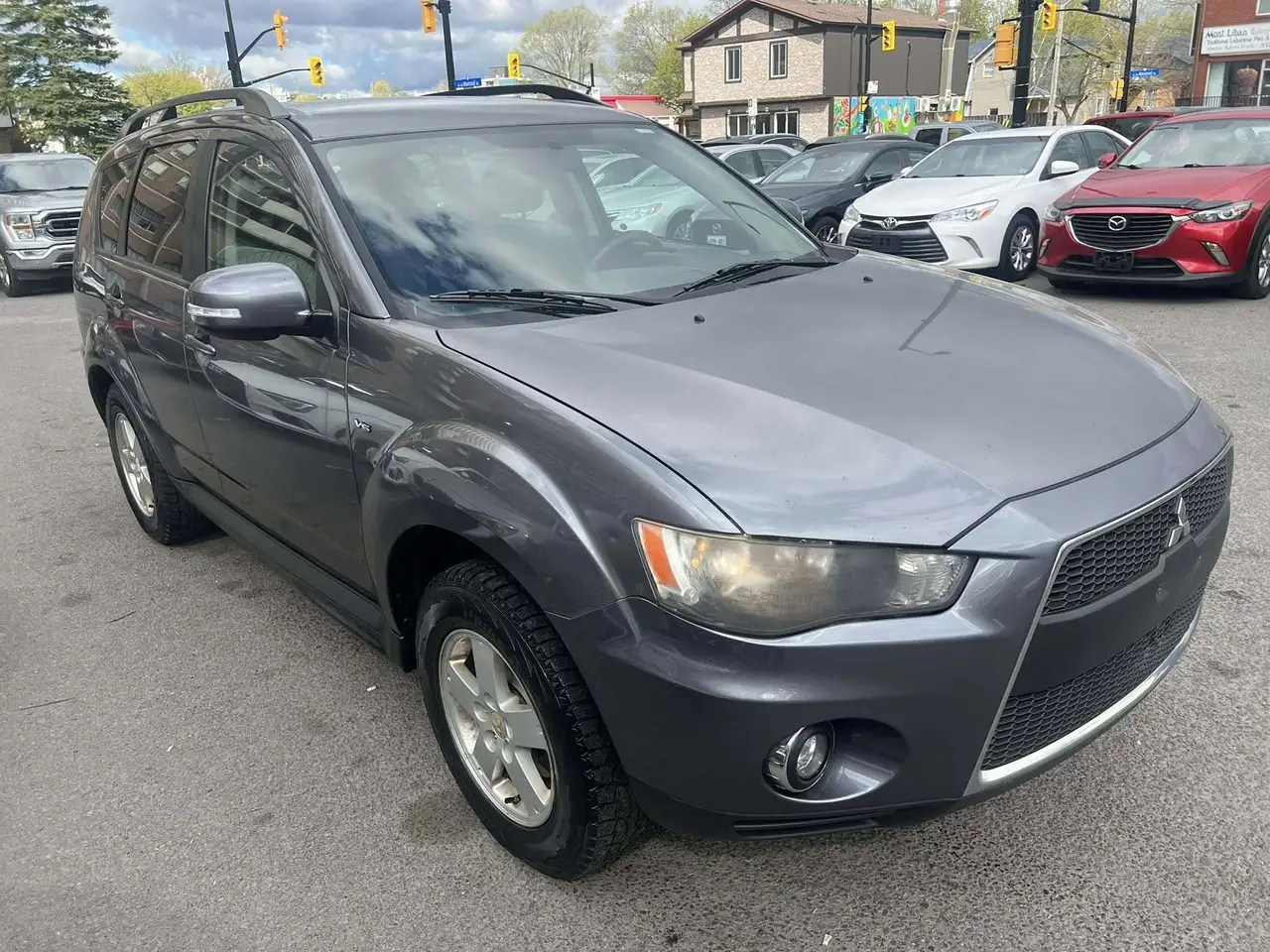 Mitsubishi Outlander снимка Mitsubishi Outlander