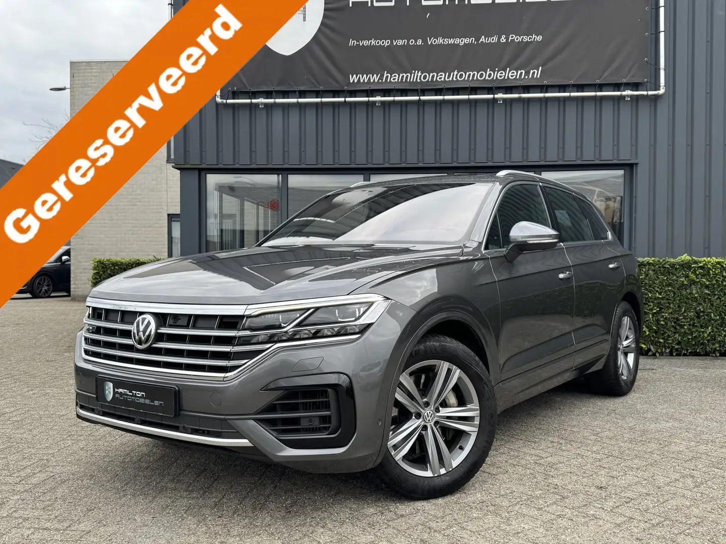 Volkswagen Touareg 3.0 TSI 340pk 4Motion DSG / Aut. R-Line Vol Opties Gris - 1