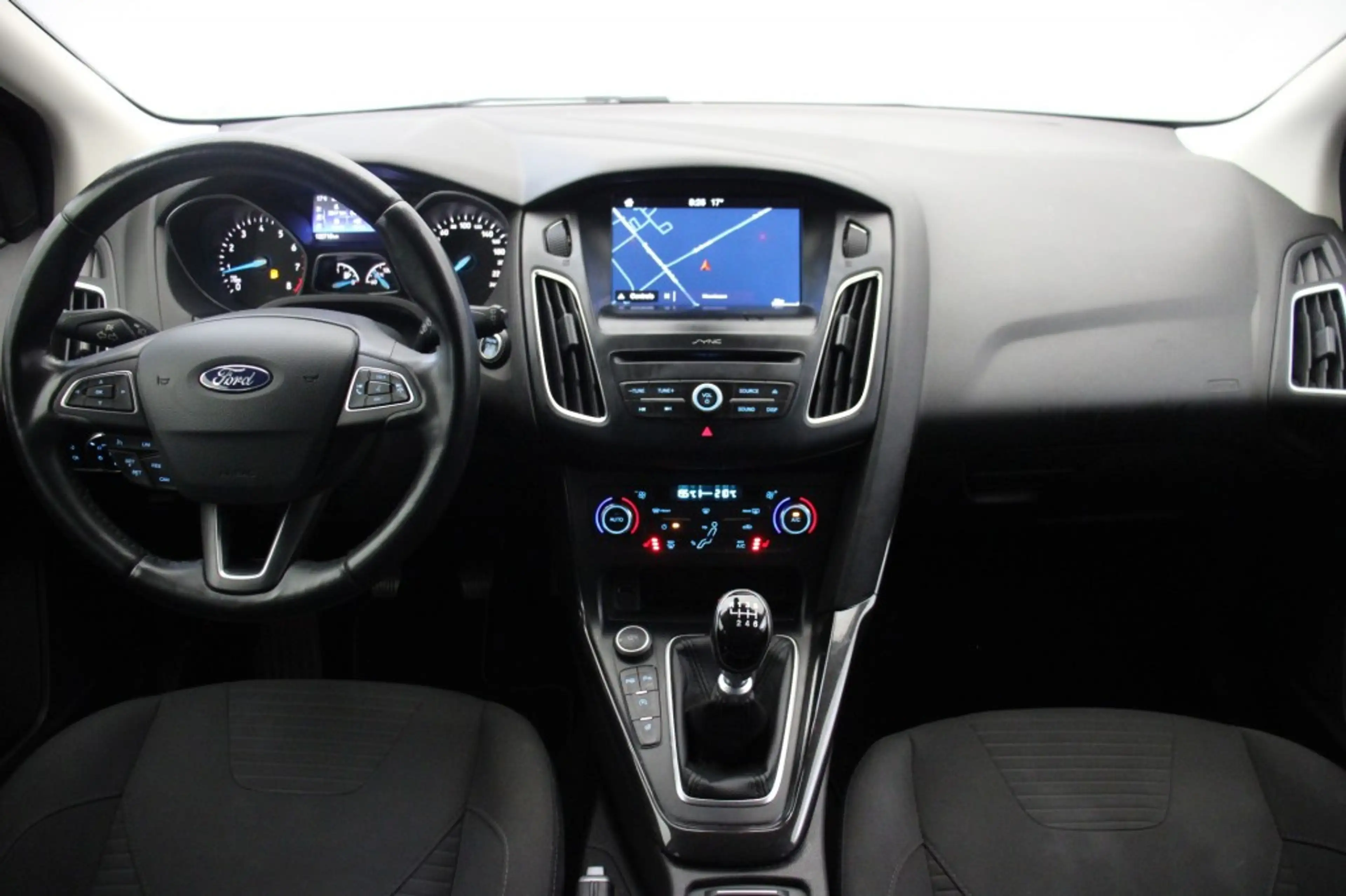 Ford Focus Wagon 1.0 Titanium - Carplay, navi, Clima, Stoelve — photo 2