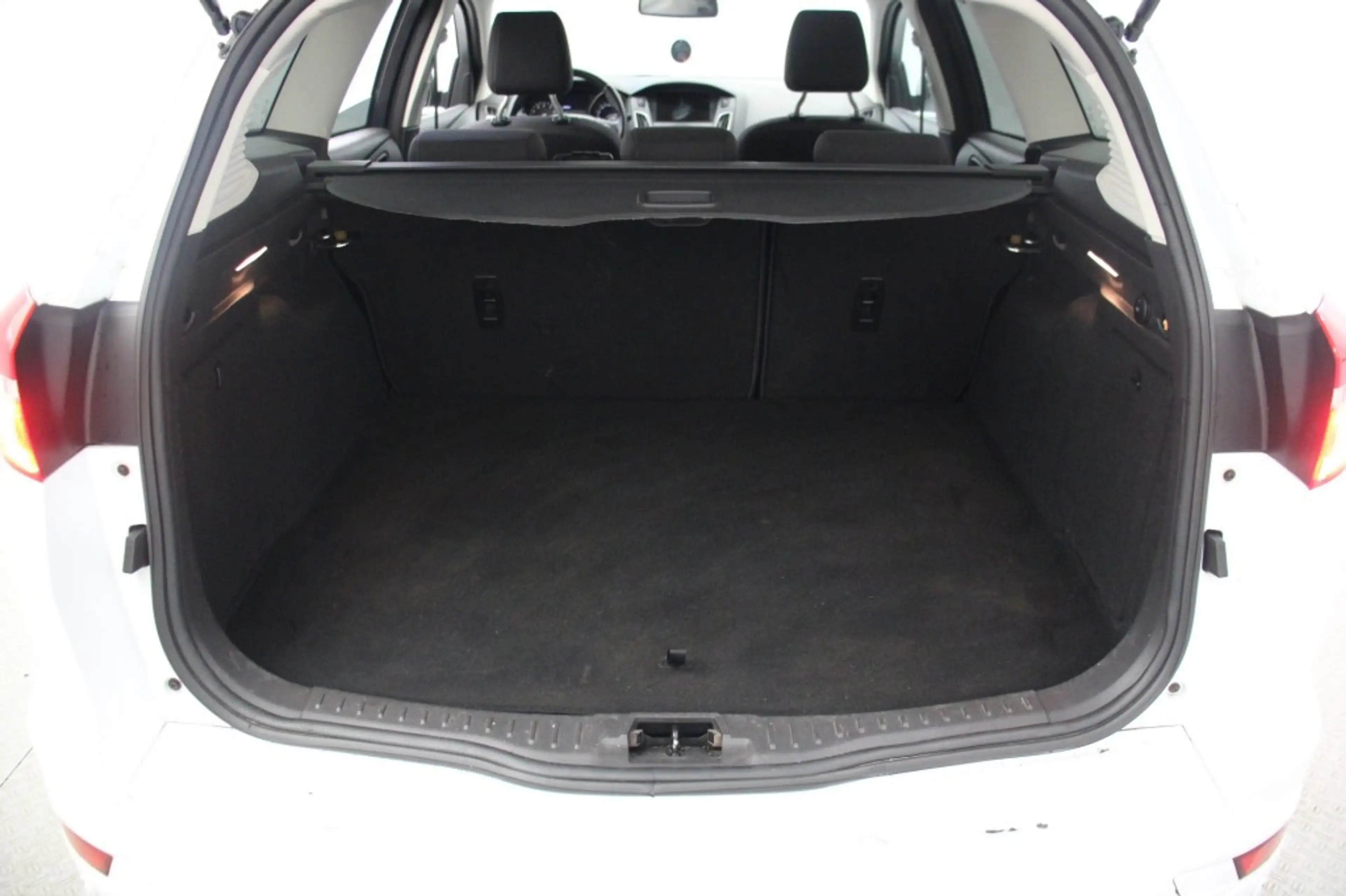 Ford Focus Wagon 1.0 Titanium - Carplay, navi, Clima, Stoelve — photo 12