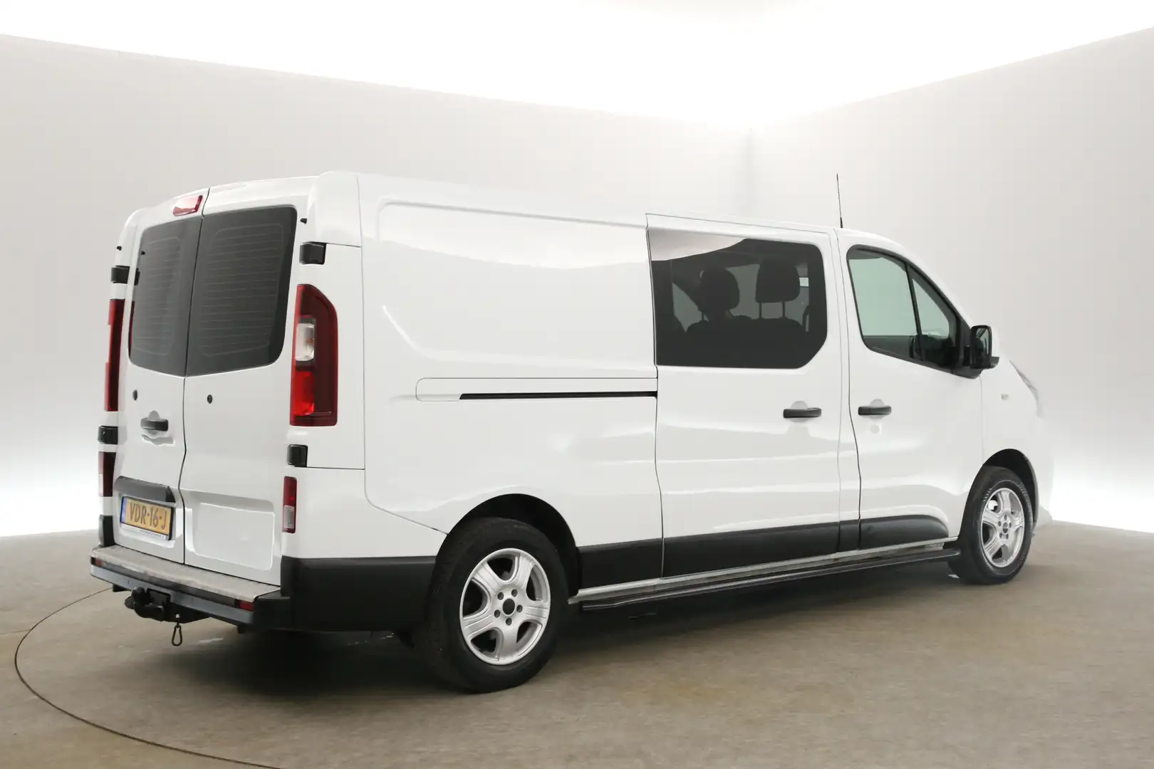 Renault Trafic 2.0 dCi T29 L2H1 | Dubbele Cabine | 6 Persoons | A Wit - 2