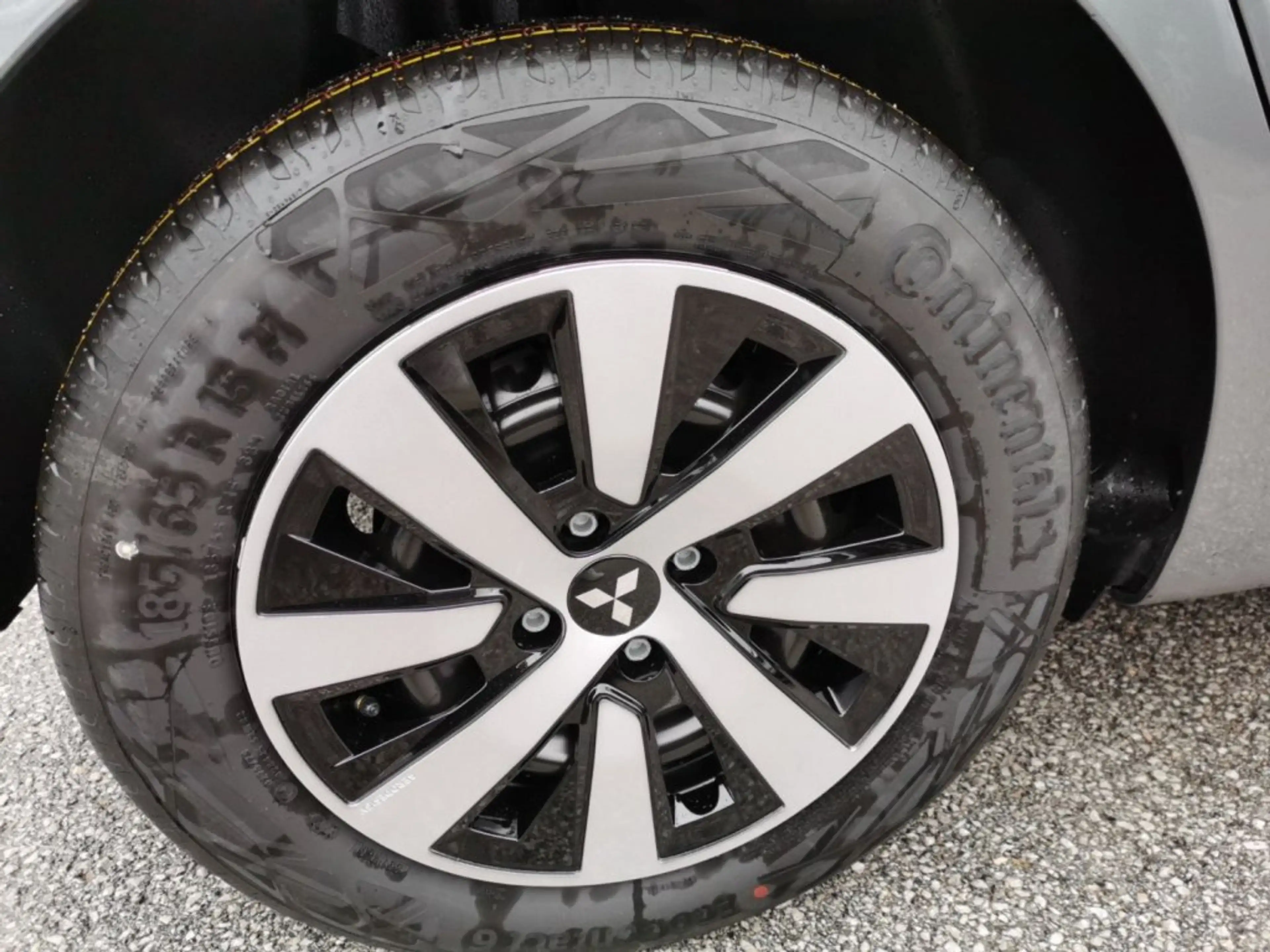 Mitsubishi Colt 1,0 MPI Invite — photo 14