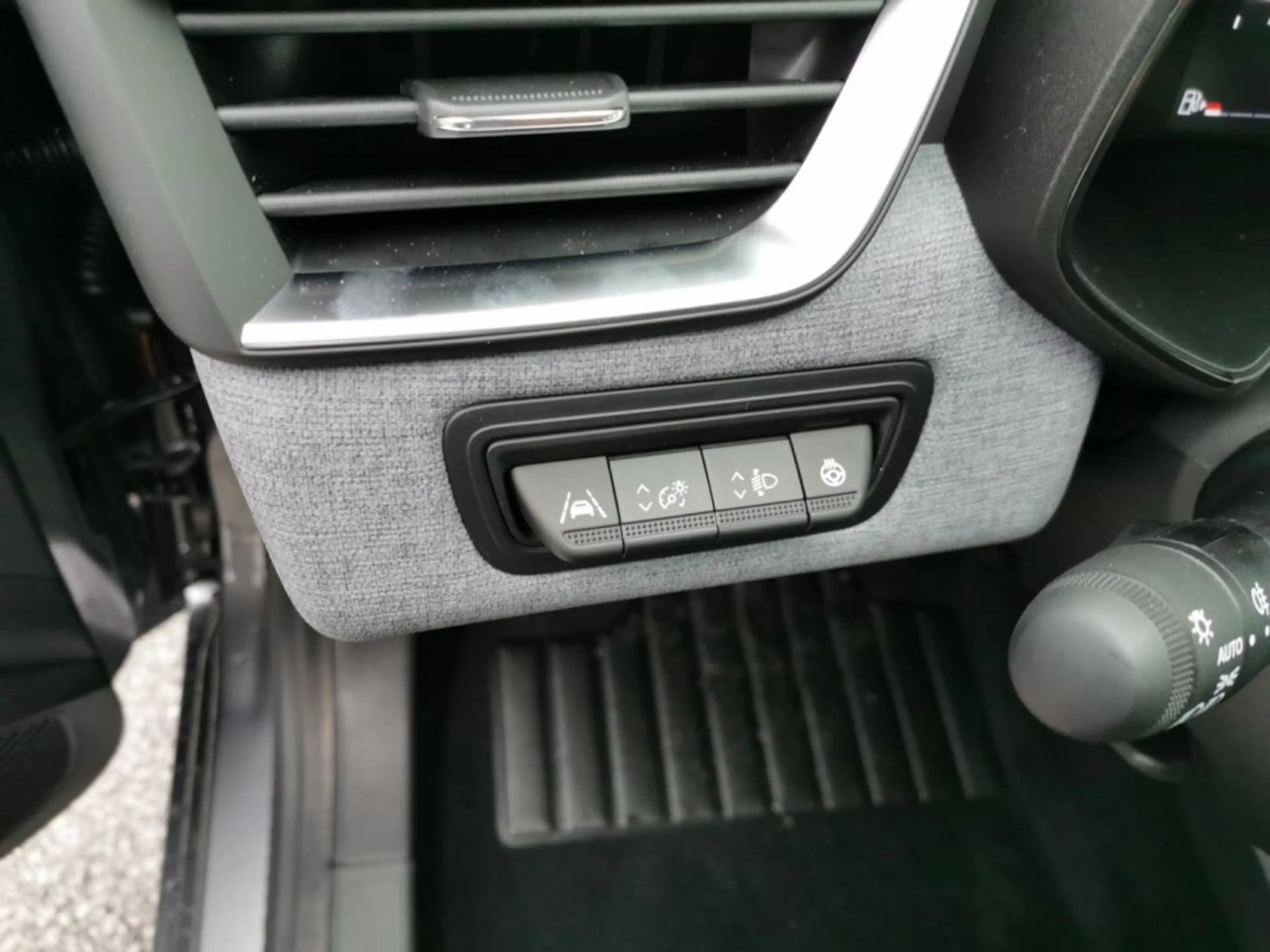 Mitsubishi Colt 1,0 MPI Invite — photo 15