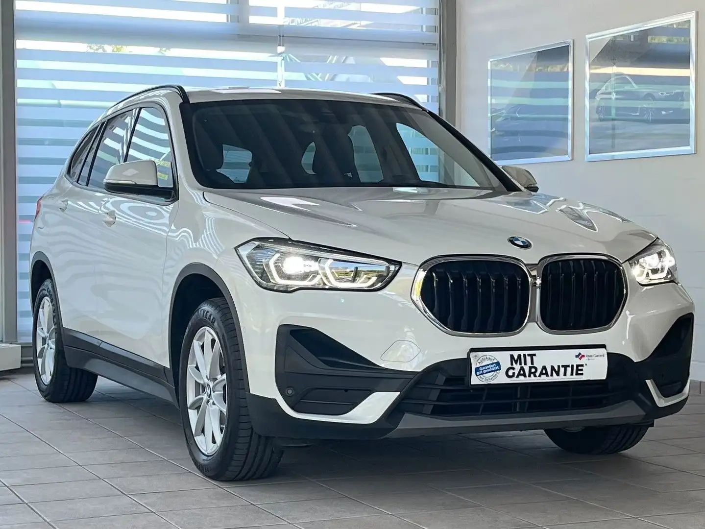 BMW X1 sD18i Advantage AHK LED KAMERA Unfallfrei Bianco - 1