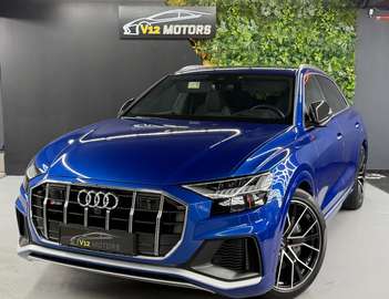 TDI V8 Exclusive Keramik B&O *** 19.000kms*