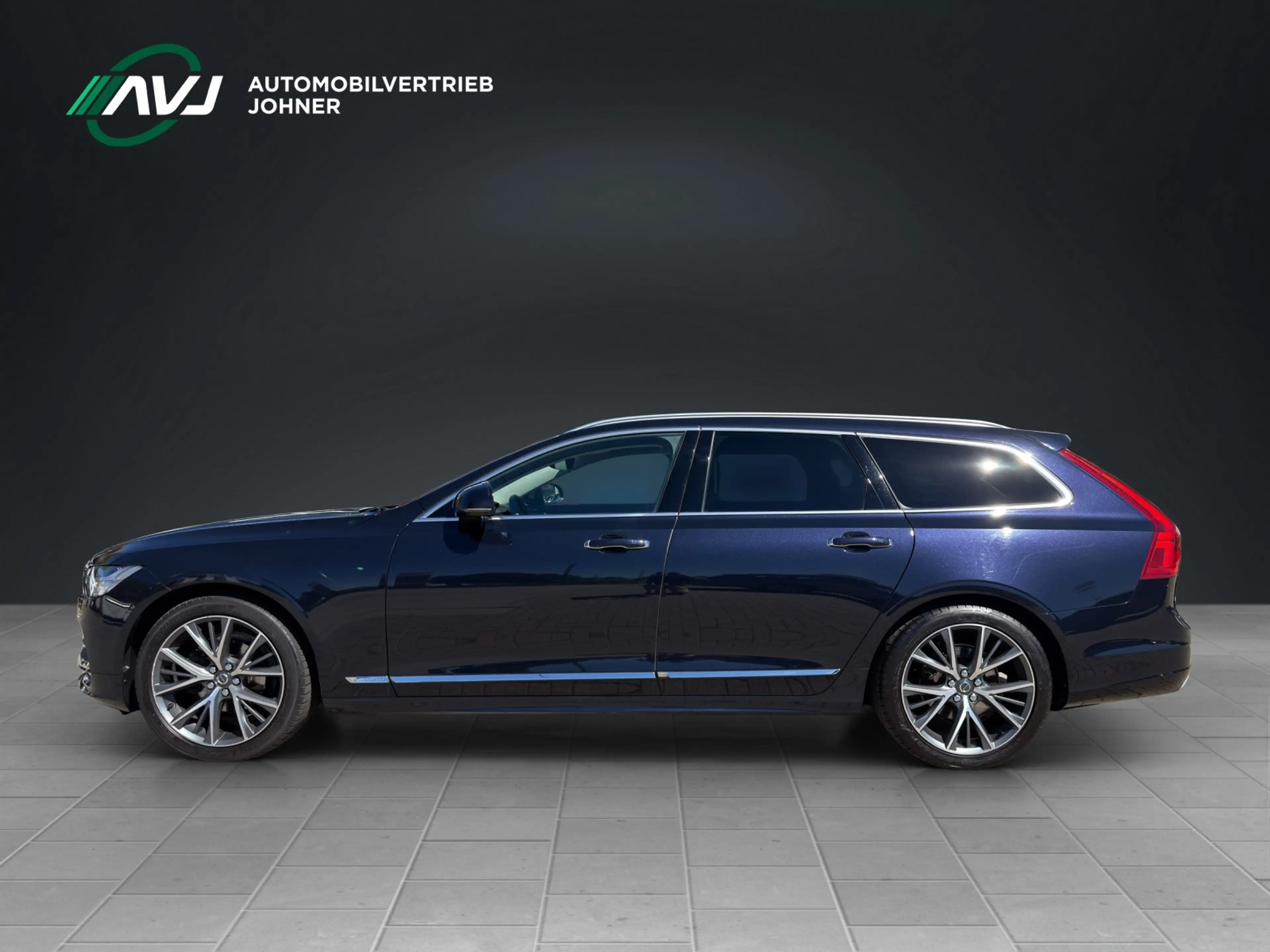 Volvo V90 Inscription D4 | LED | Sensus | Keyless — photo 2