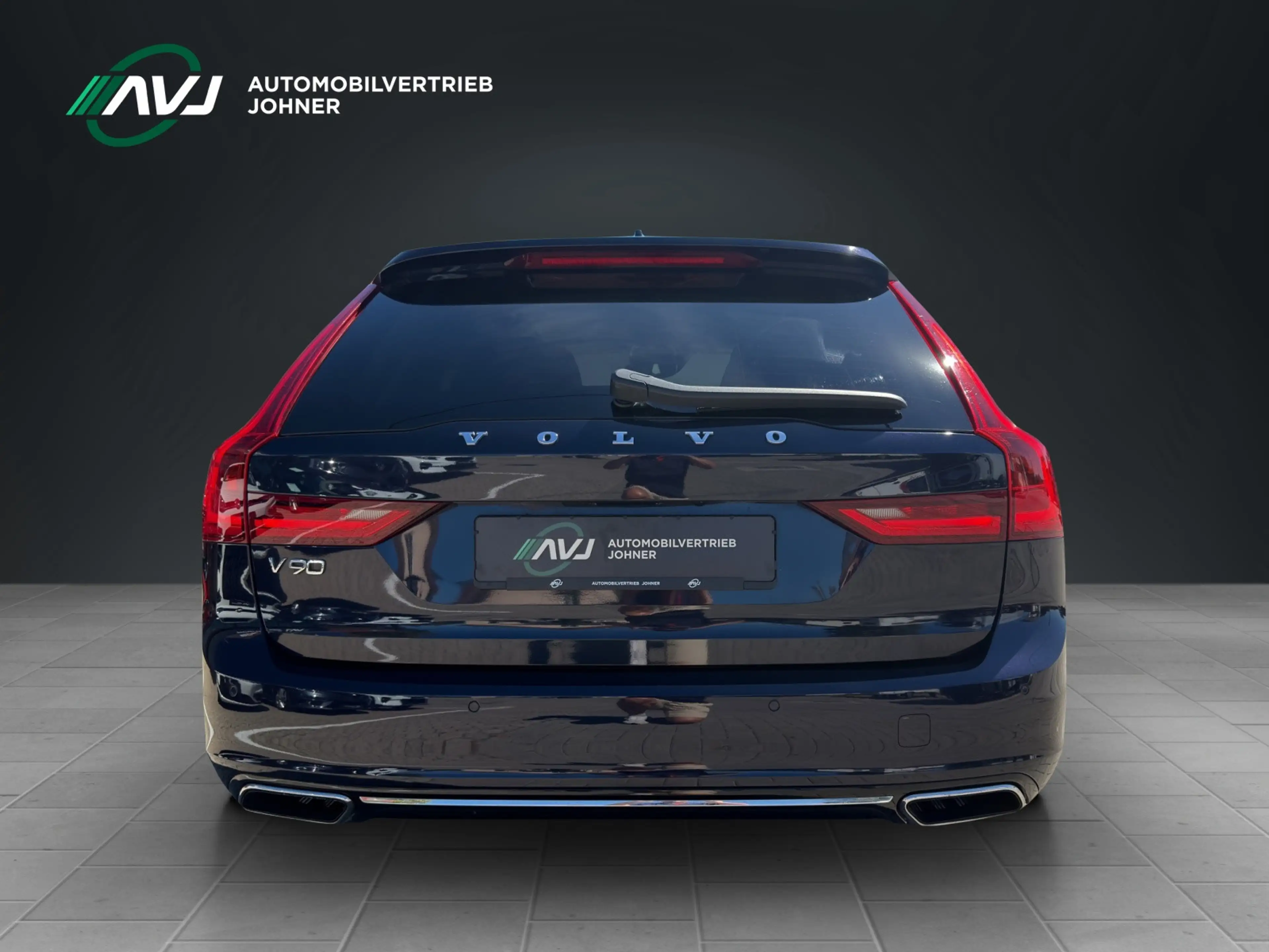 Volvo V90 Inscription D4 | LED | Sensus | Keyless — photo 4