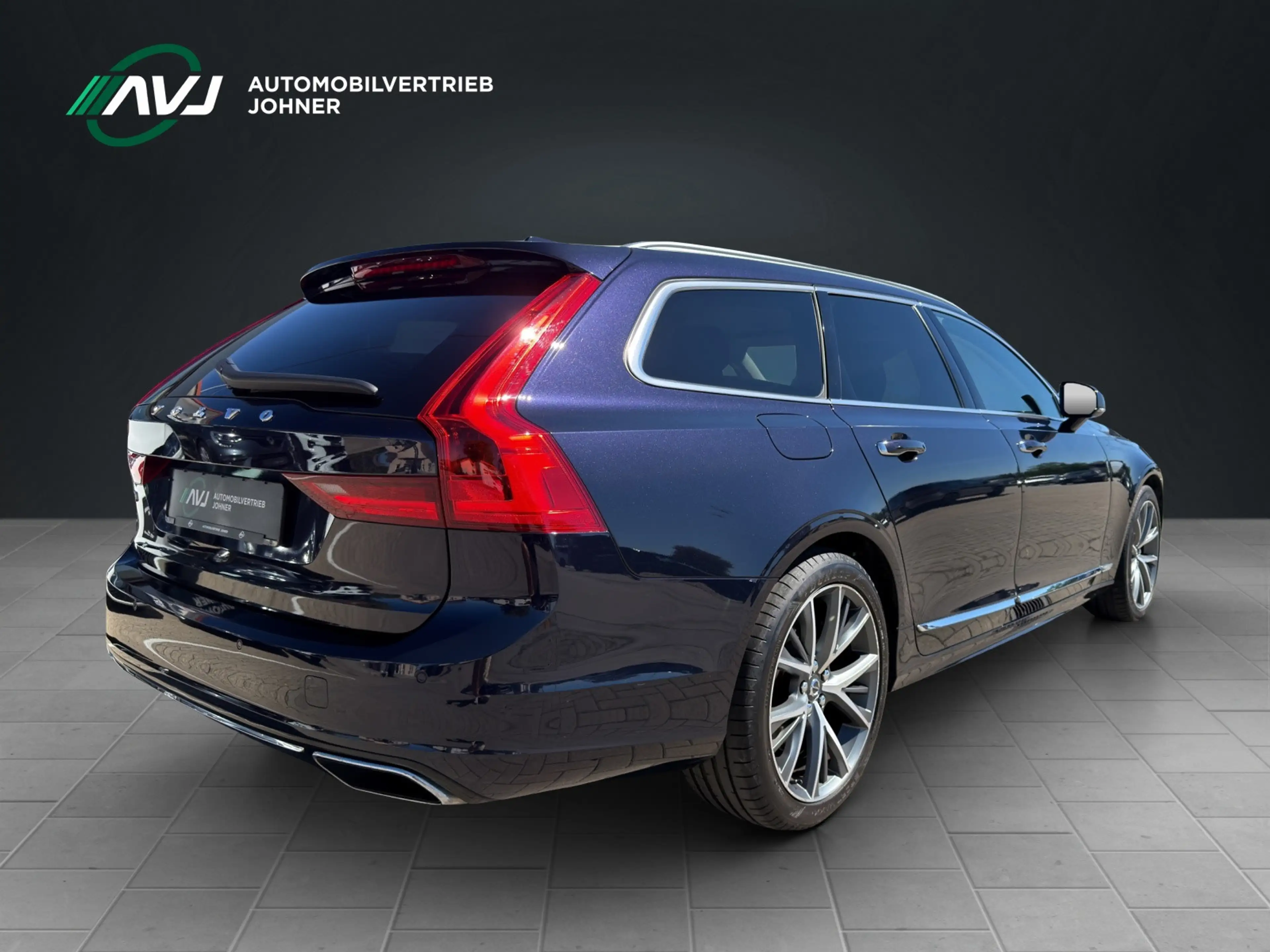 Volvo V90 Inscription D4 | LED | Sensus | Keyless — photo 5