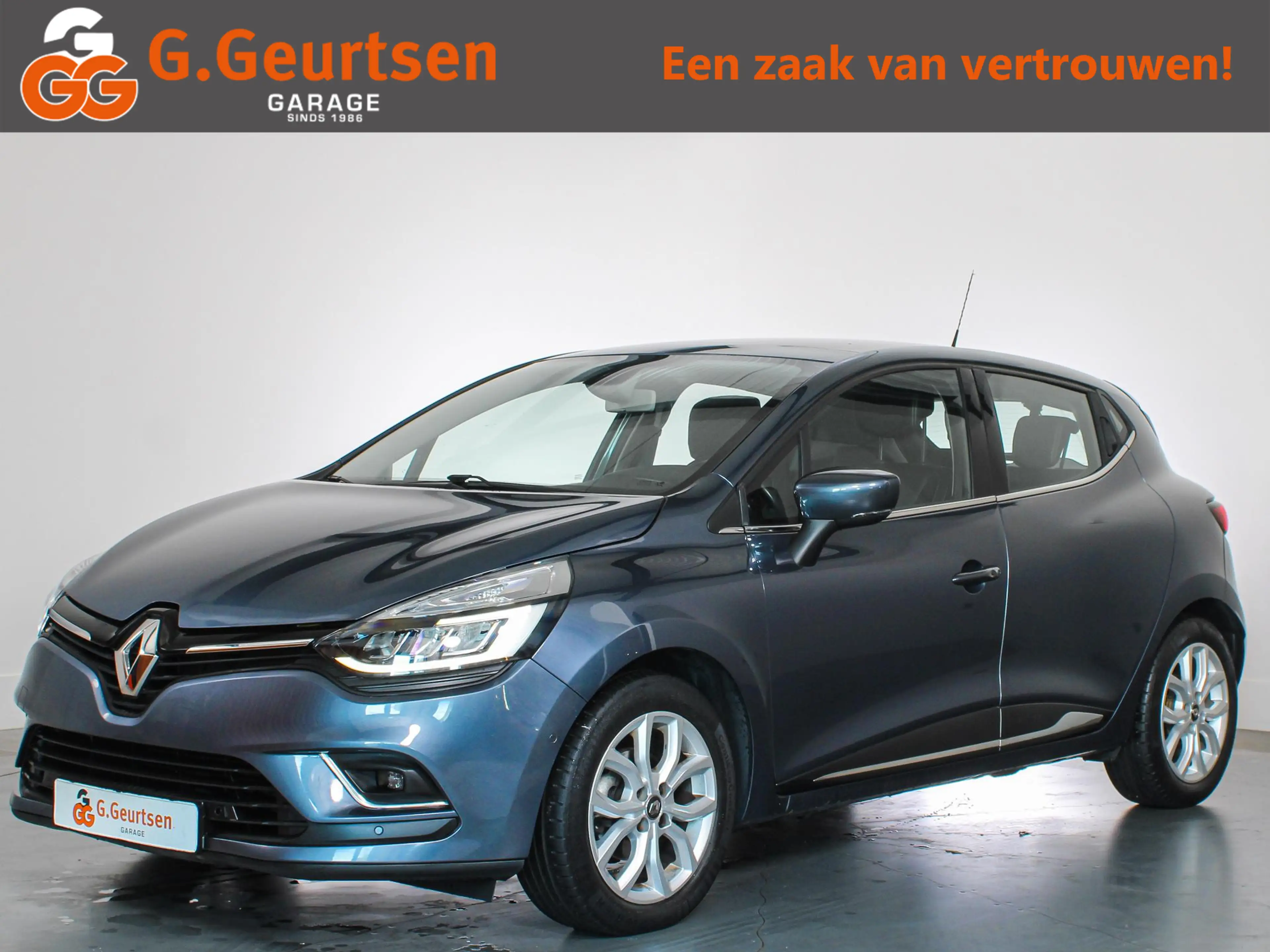 Renault Clio 0.9 TCe Intens Trekhaak, Navigatie, LED koplampen,