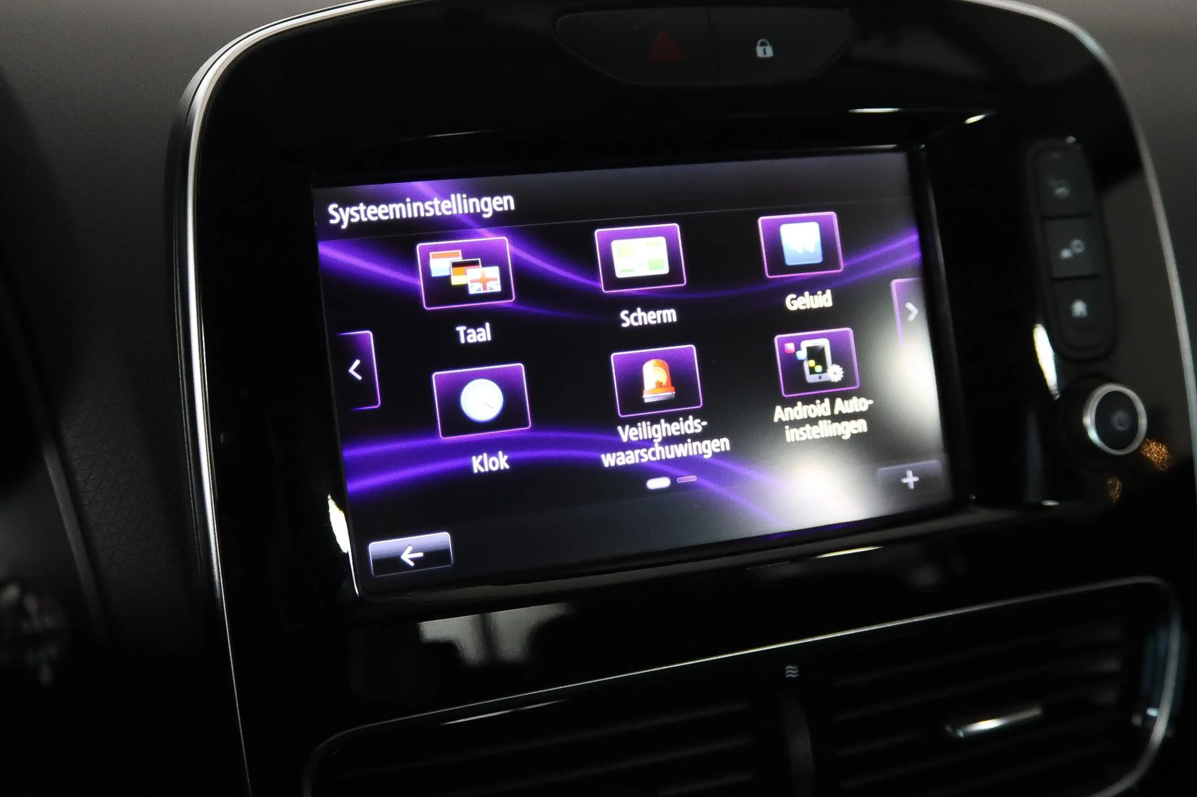 Renault Clio 0.9 TCe Intens Trekhaak, Navigatie, LED koplampen, — photo 36
