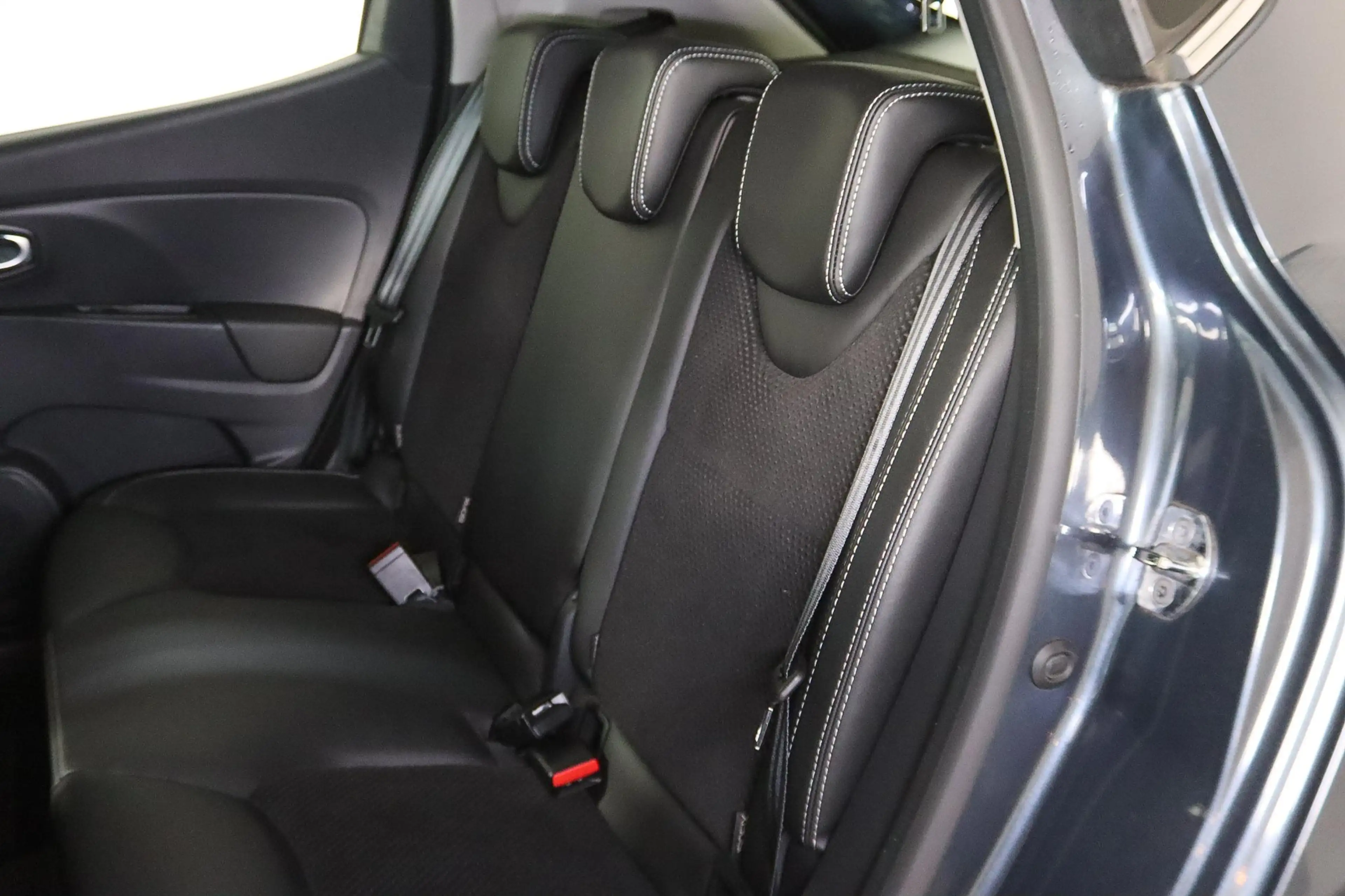 Renault Clio 0.9 TCe Intens Trekhaak, Navigatie, LED koplampen, — photo 5