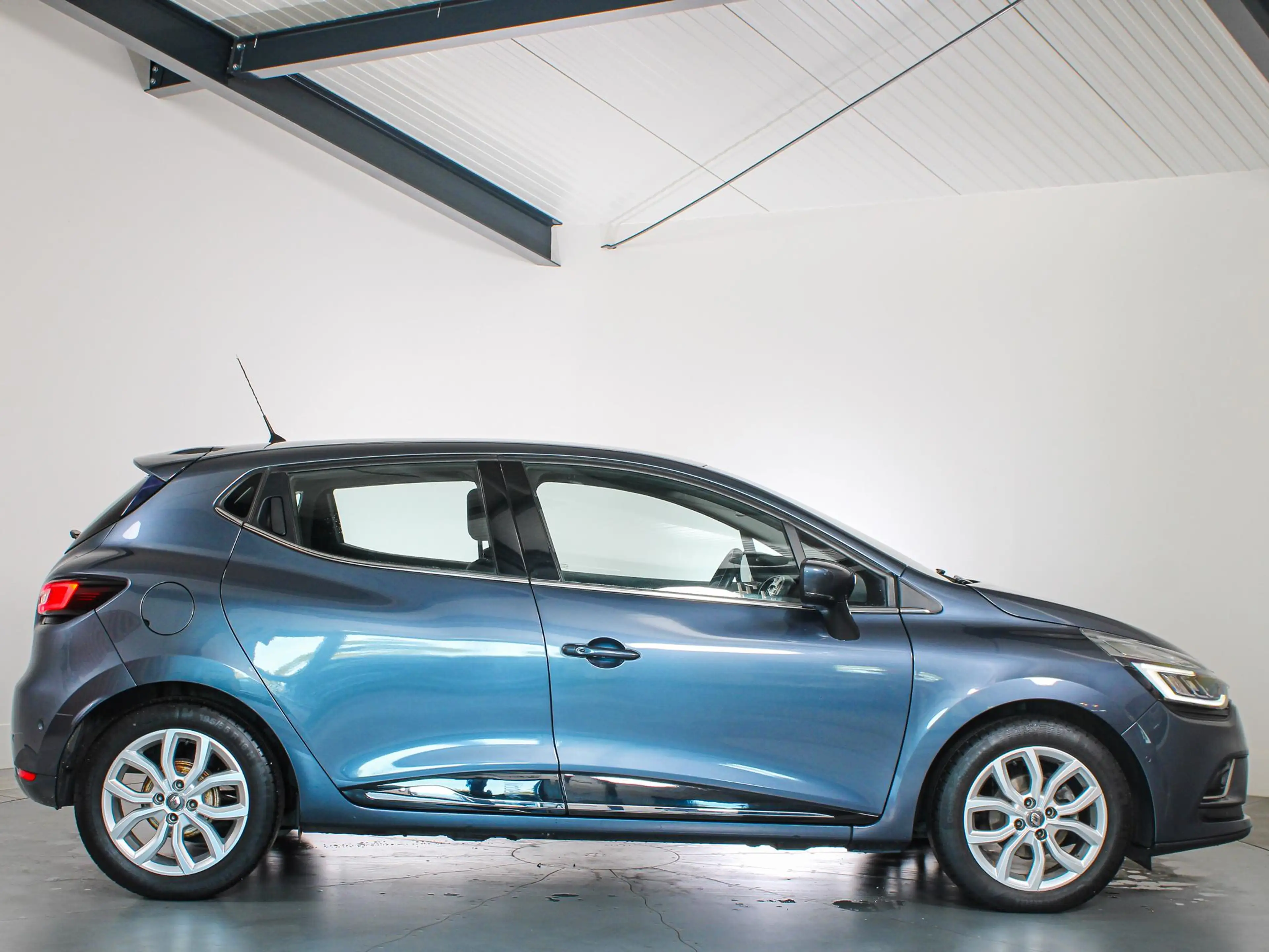 Renault Clio 0.9 TCe Intens Trekhaak, Navigatie, LED koplampen, — photo 19