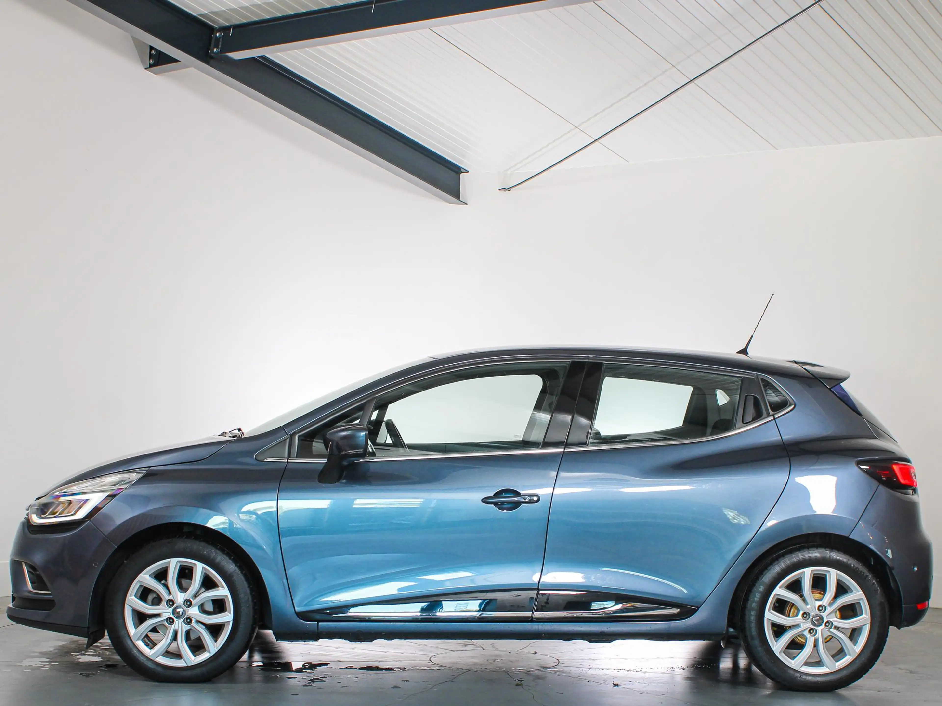 Renault Clio 0.9 TCe Intens Trekhaak, Navigatie, LED koplampen, — photo 18