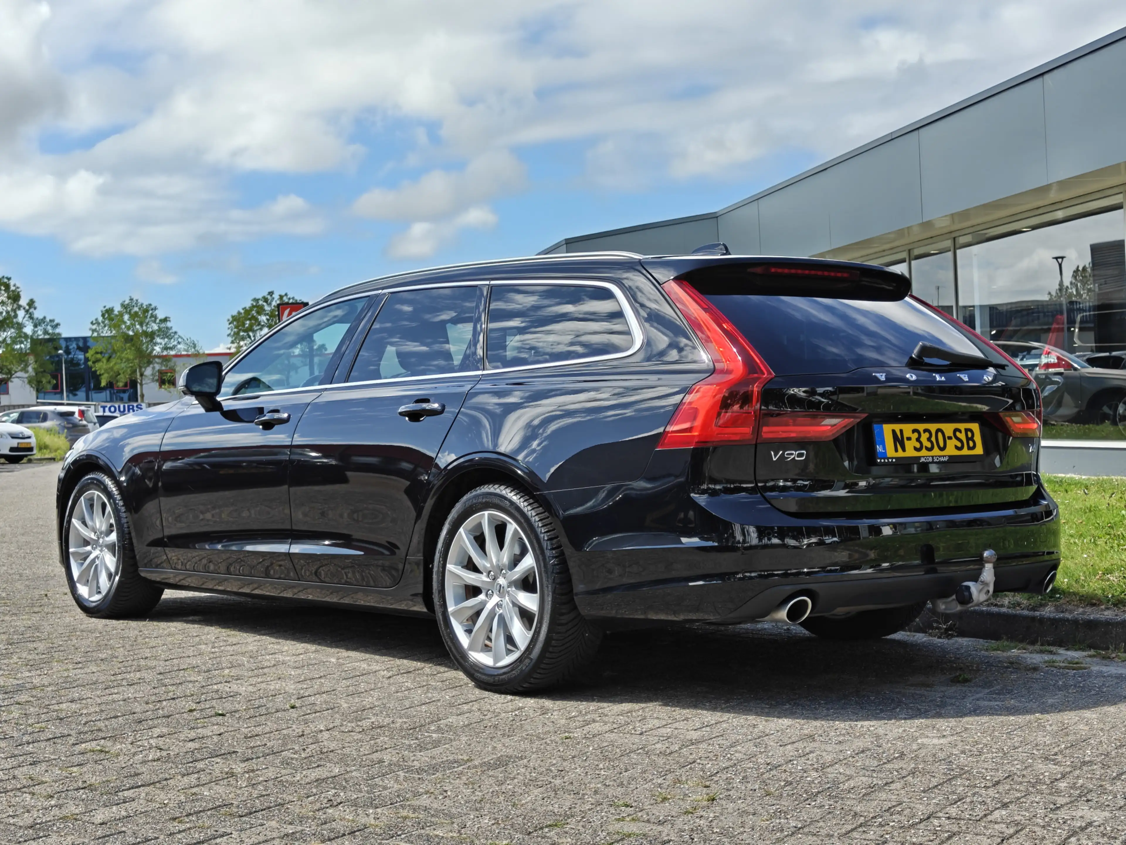 Volvo V90 191PK T4 Momentum | BLIS | Carplay | ACC | PDC V+A — photo 10