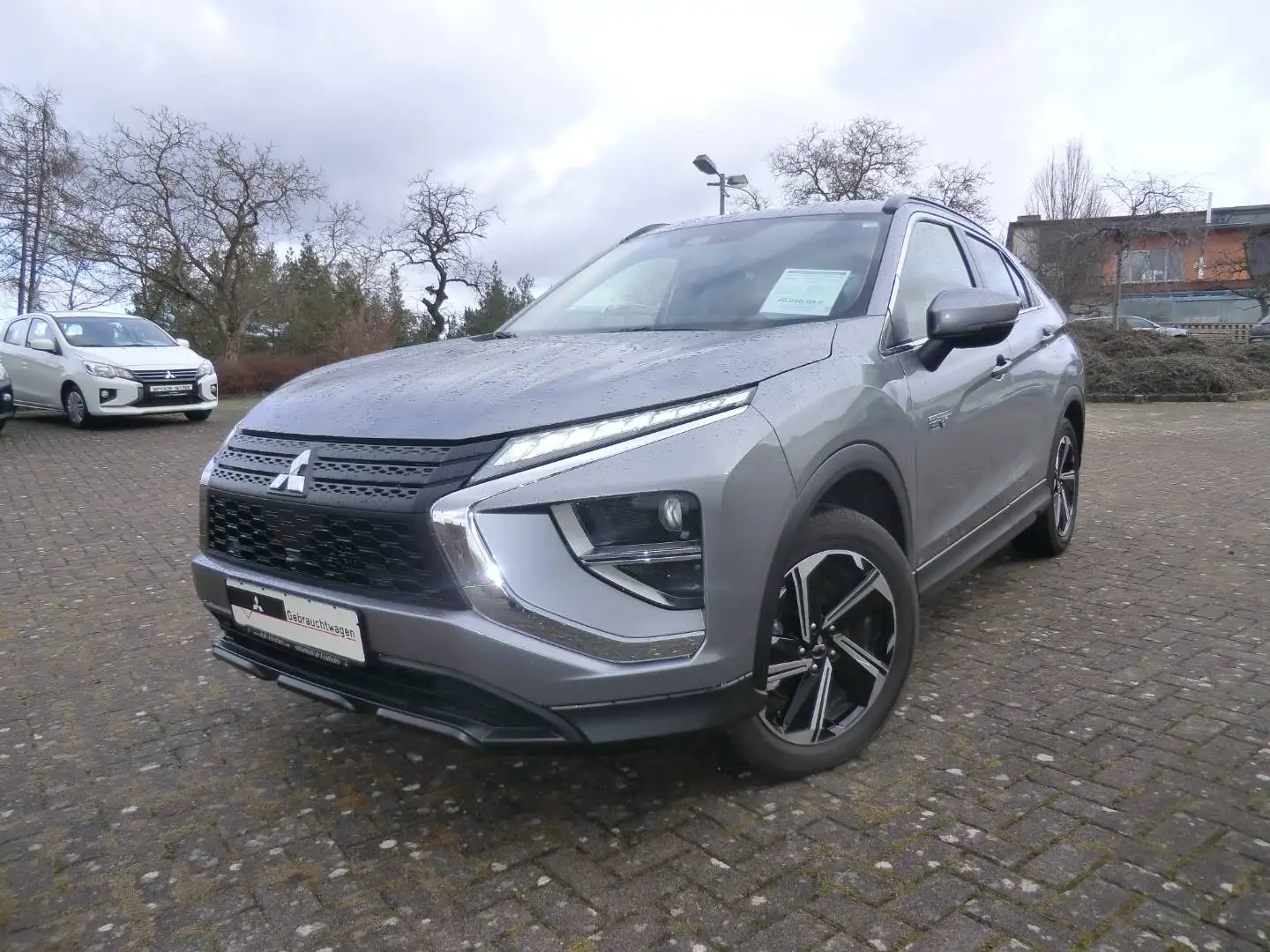 Mitsubishi Eclipse Cross Plug-in Hybrid BASIS 2.4 4WD, AHK Gris - 1