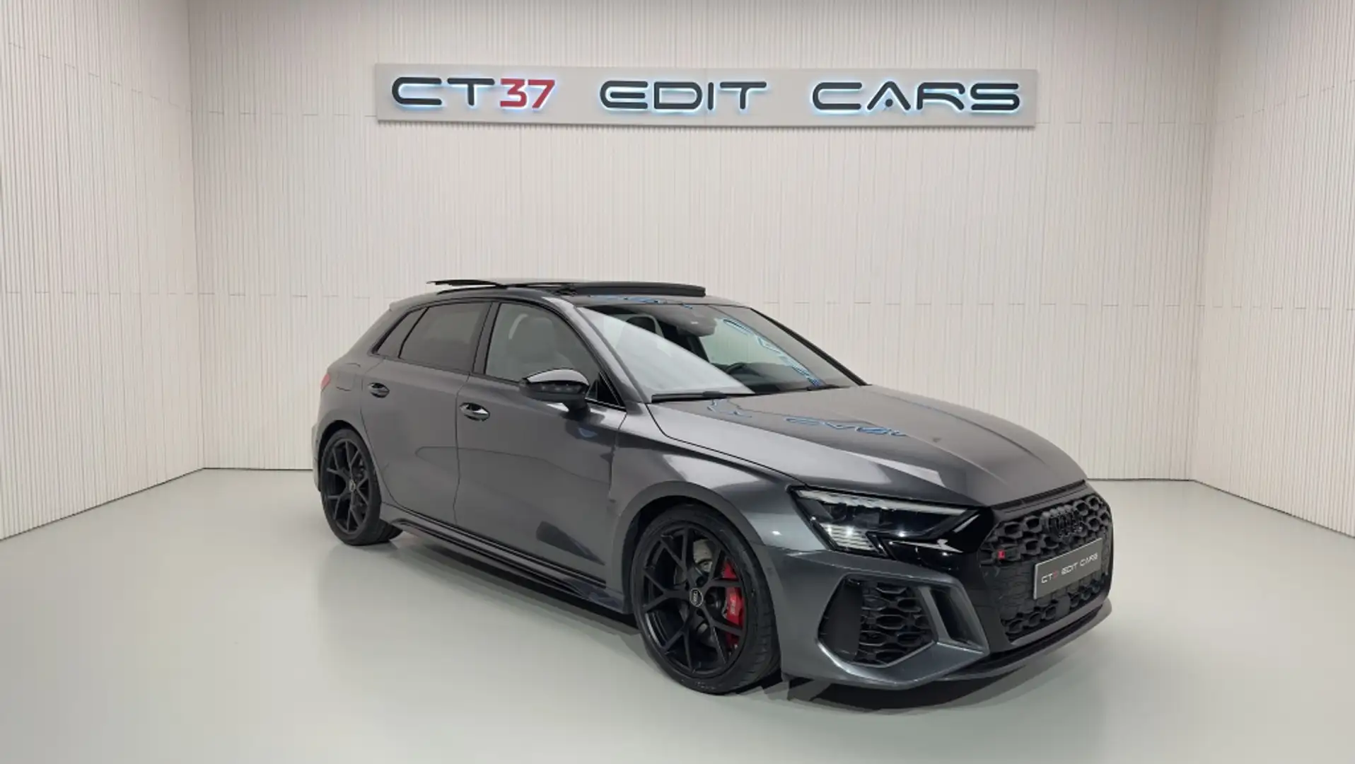 Audi RS3 Sportback quattro S tronic 294kW Gris - 2