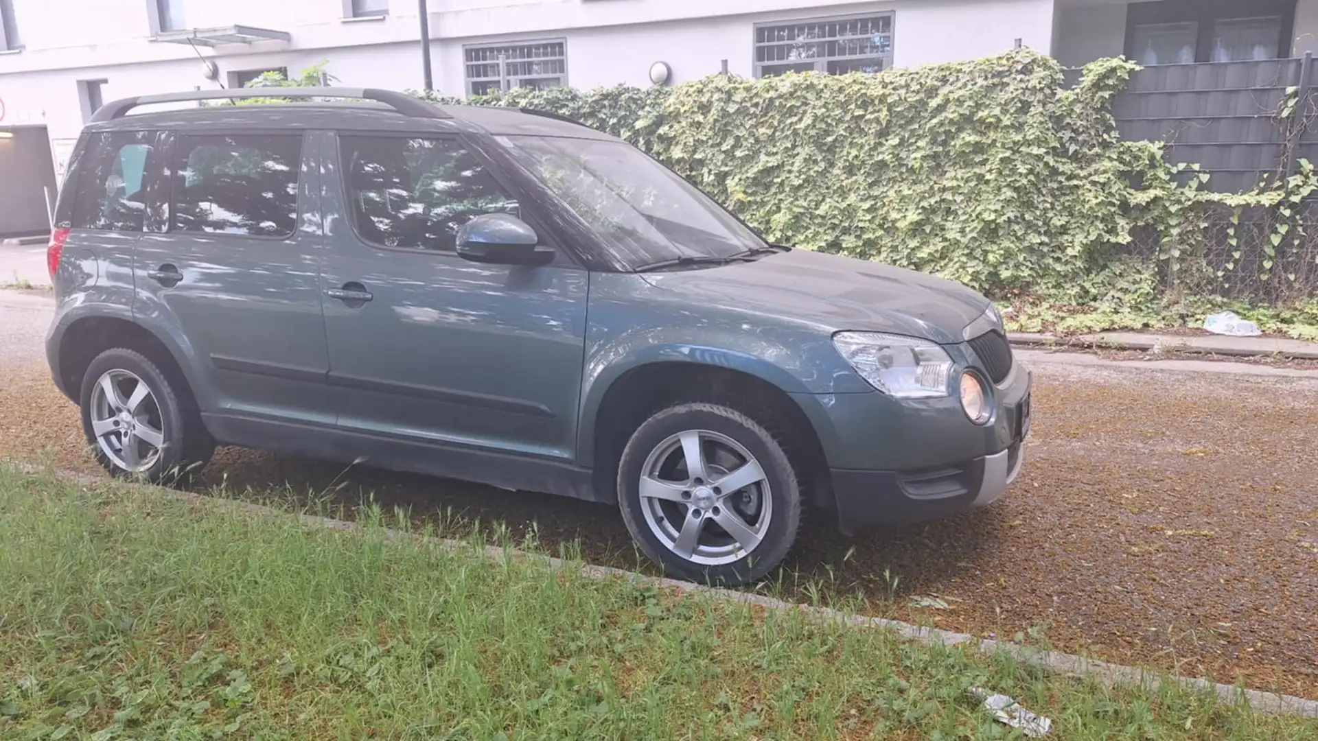 Skoda Yeti Outdoor 2.0 TDI 4x4 Allrad - 1