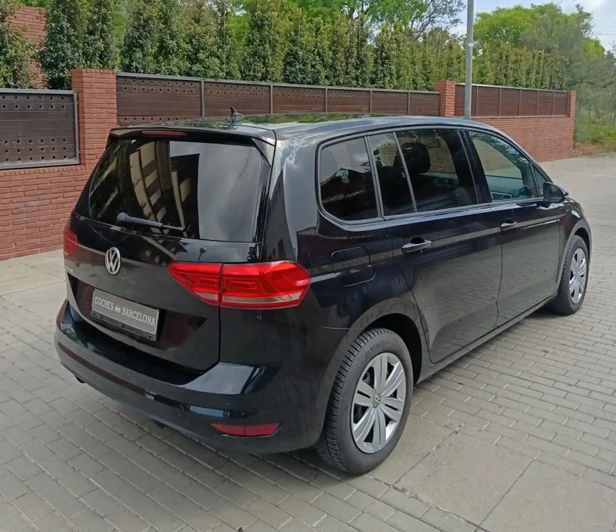Volkswagen Touran 2.0TDI CR BMT Advance DSG7 85kW Negro - 2