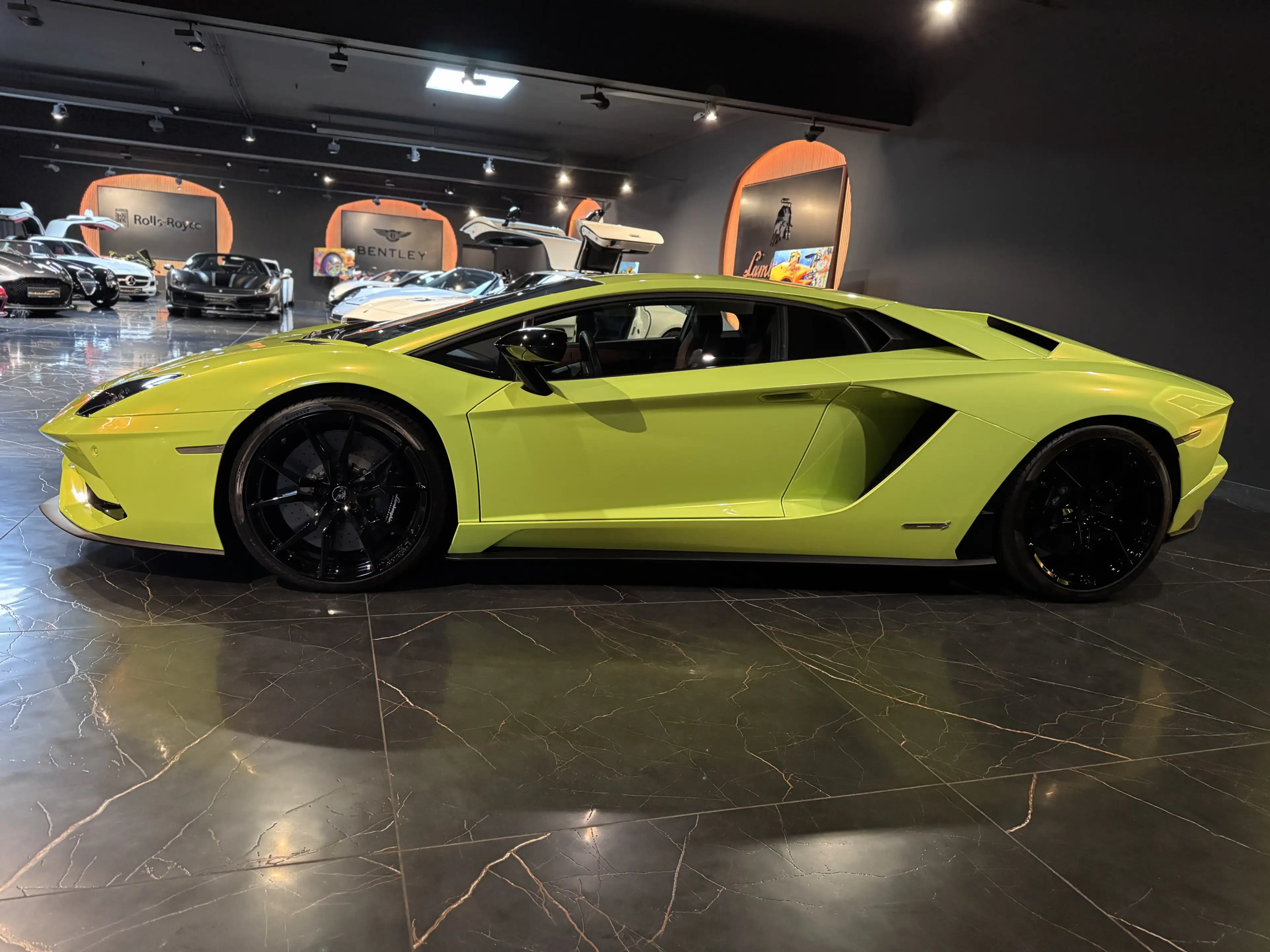 Lamborghini Aventador S LP740-4 AdPersonam*Lift*Carbon — photo 2