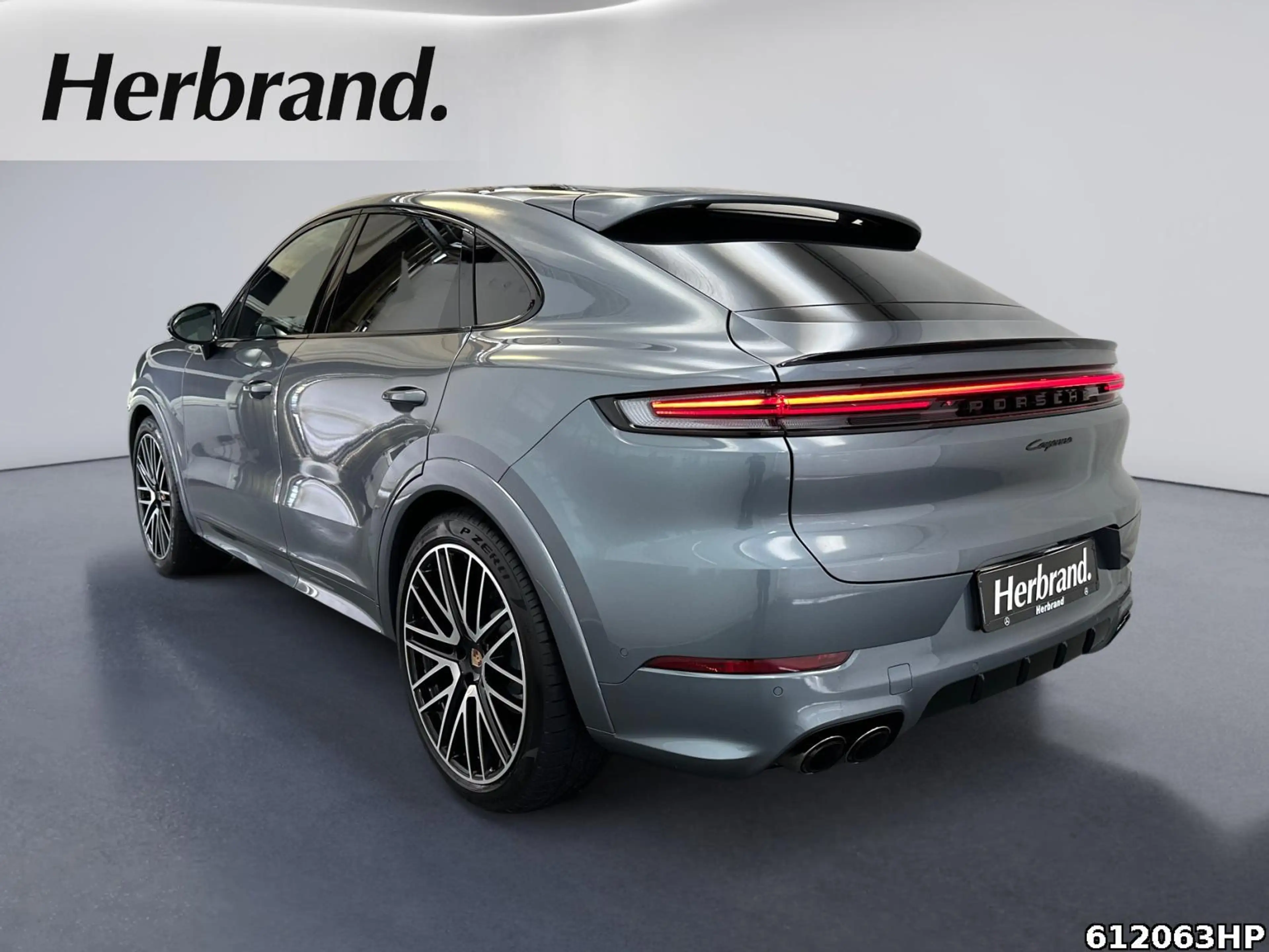 Porsche Cayenne Black Edition Head-up Standheizung 21" — photo 4