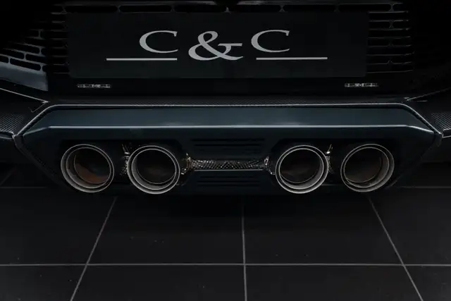 Lamborghini Countach view 13