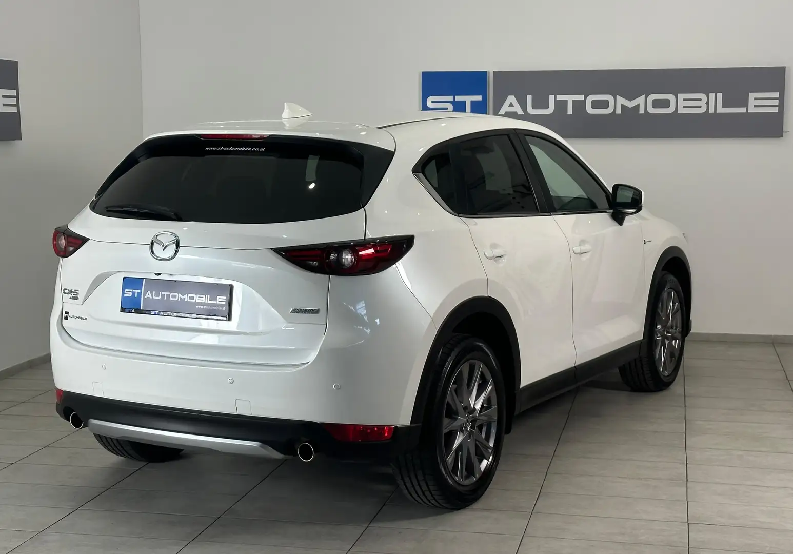 Mazda CX-5 AWD Takumi Aut. // 1.BESITZ // NAVI // SHZ // Weiß - 2