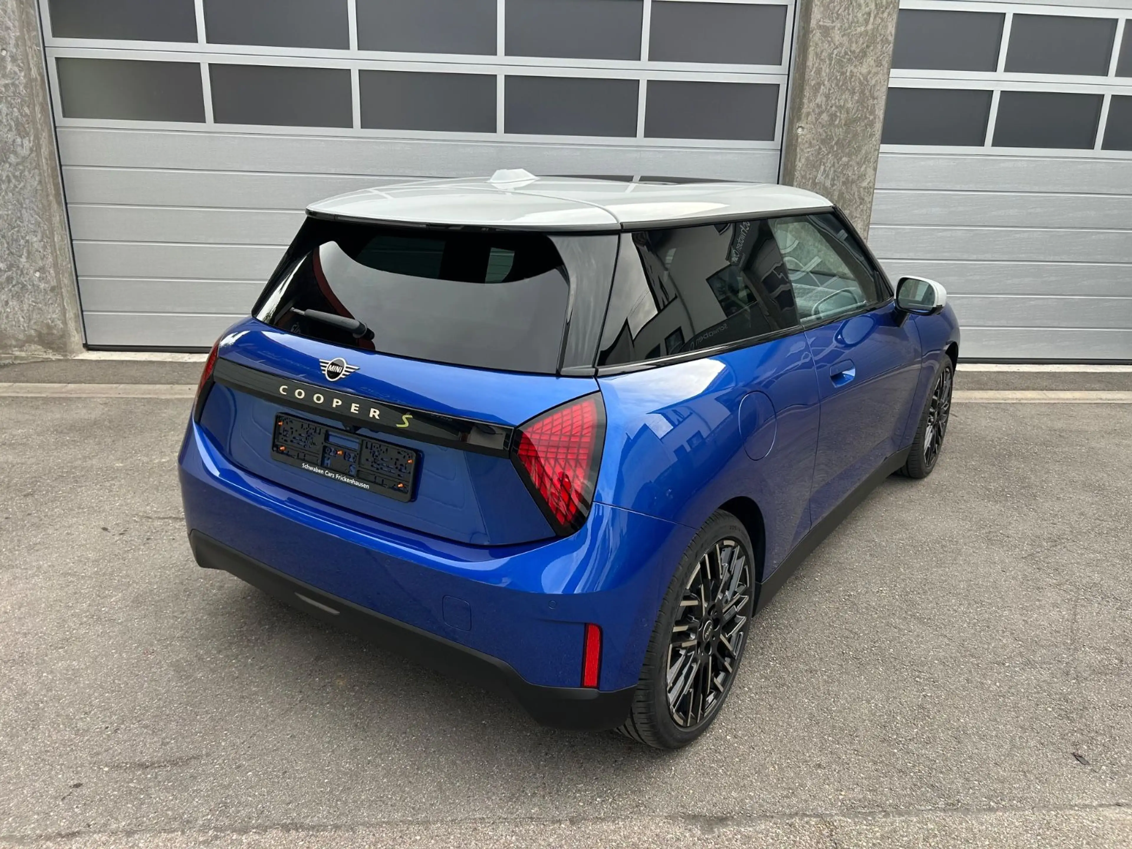 MINI Cooper SE FAVOURED XL HUD H&K ACC Pano Kamera — photo 15