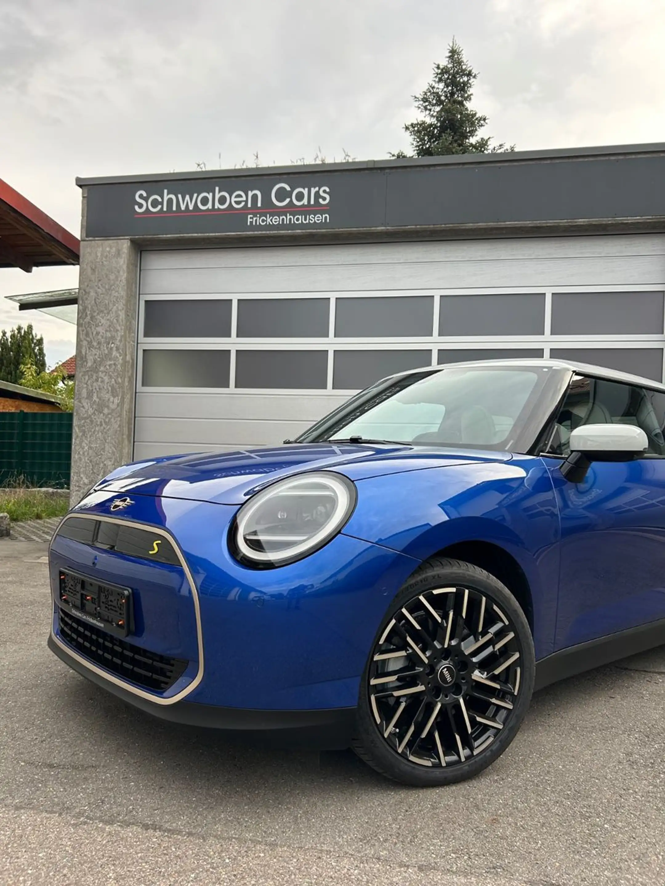 MINI Cooper SE FAVOURED XL HUD H&K ACC Pano Kamera — photo 7