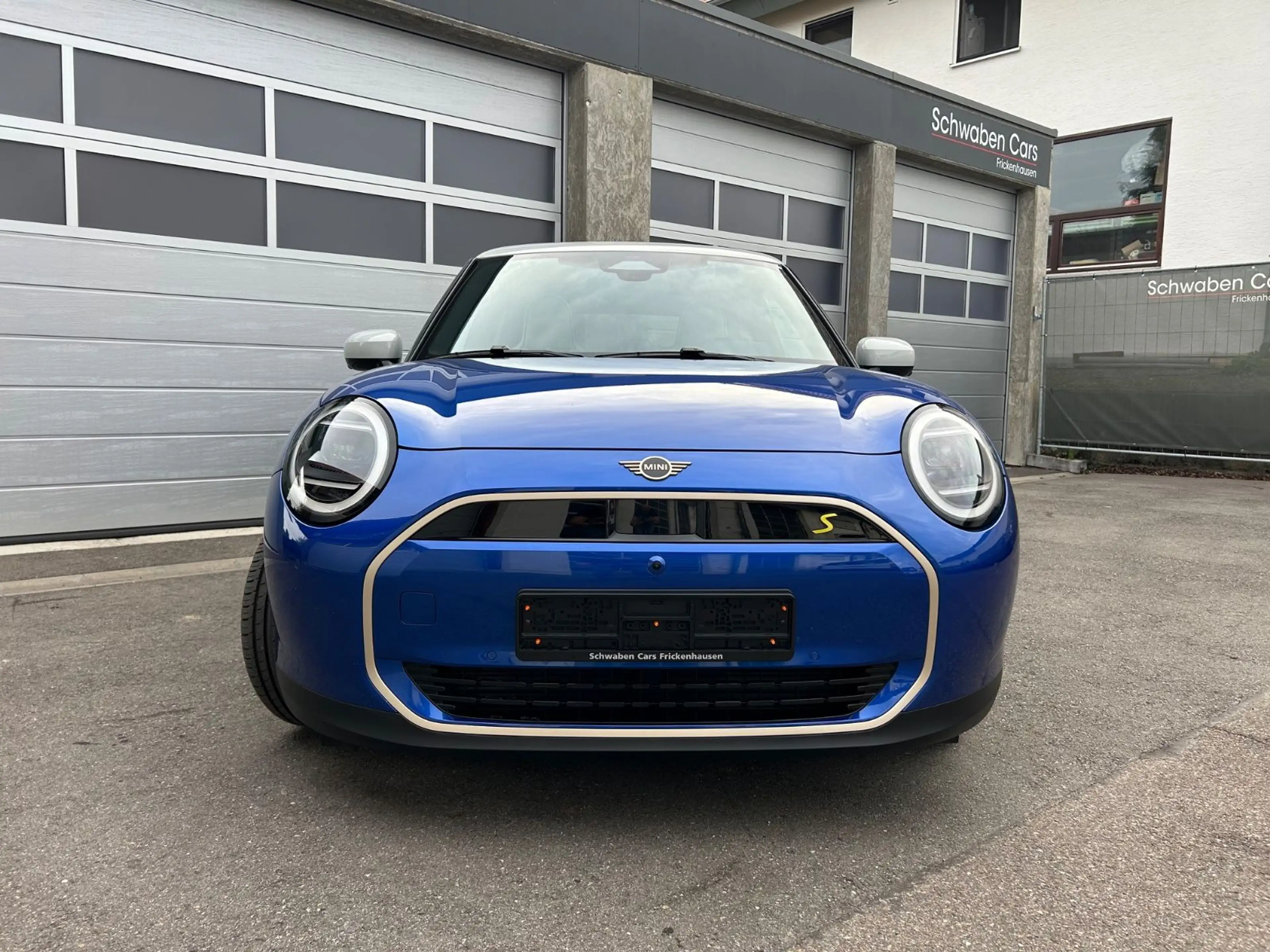 MINI Cooper SE FAVOURED XL HUD H&K ACC Pano Kamera — photo 6